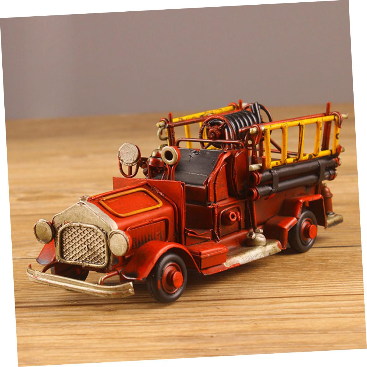 Kleiner Feuerwehrauto Modell aus Eisen in Rot, Retro Vintage