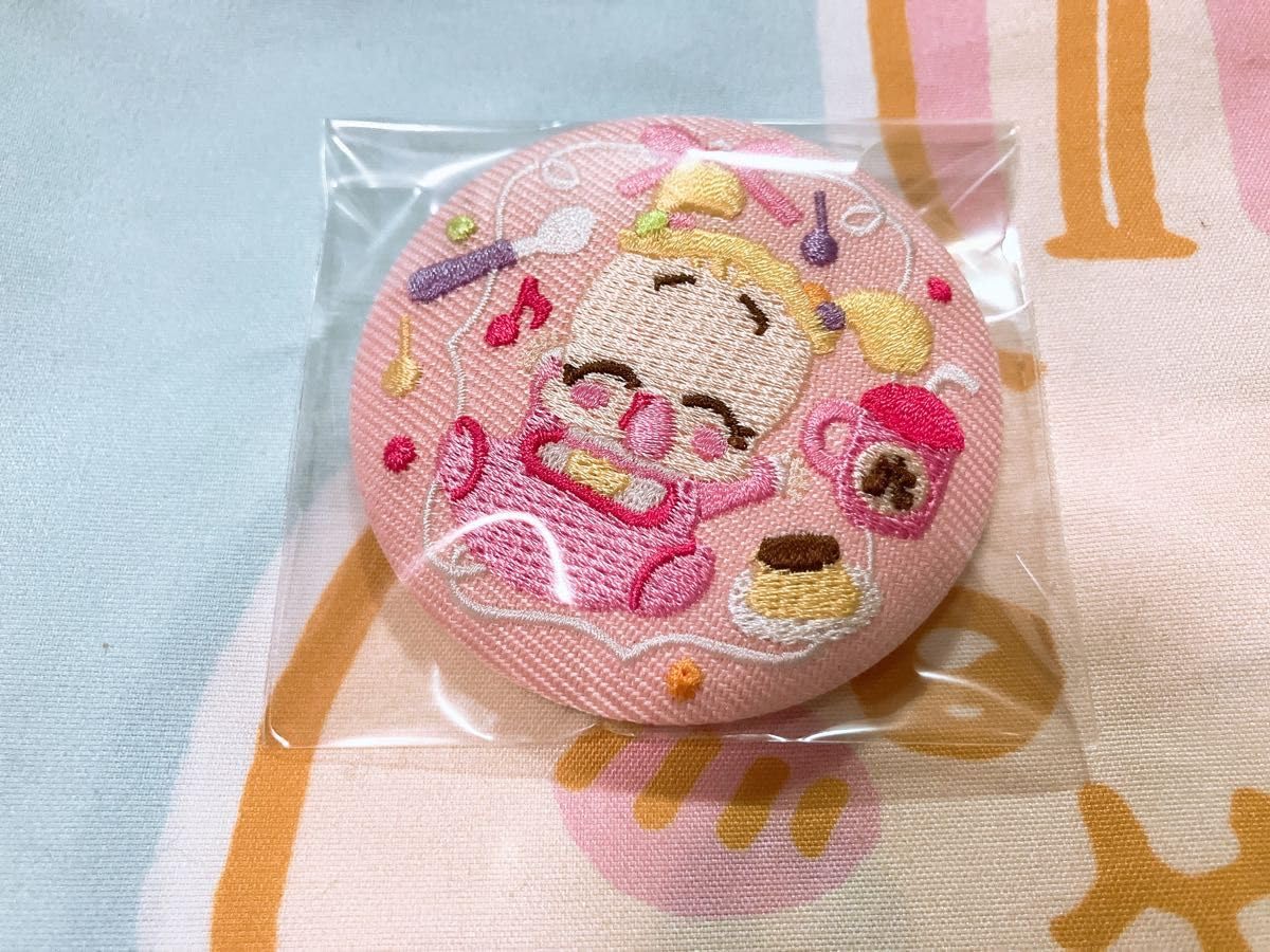 Amazon.co.jp: おジャ魔女どれみ ビスケット 刺繍缶バッジ ハナちゃん