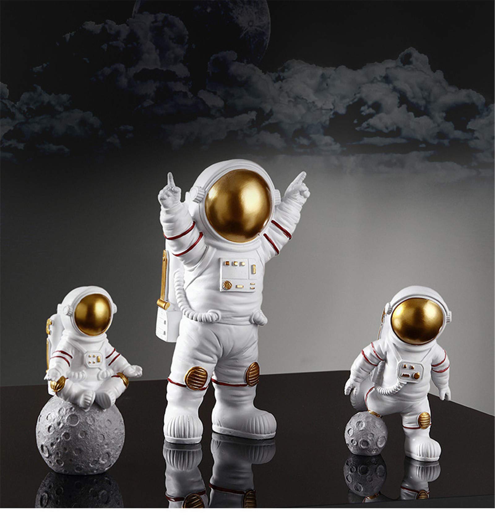 Amazon.co.jp: 宇宙飛行士フィギュアファッション宇​​宙飛行士と月の