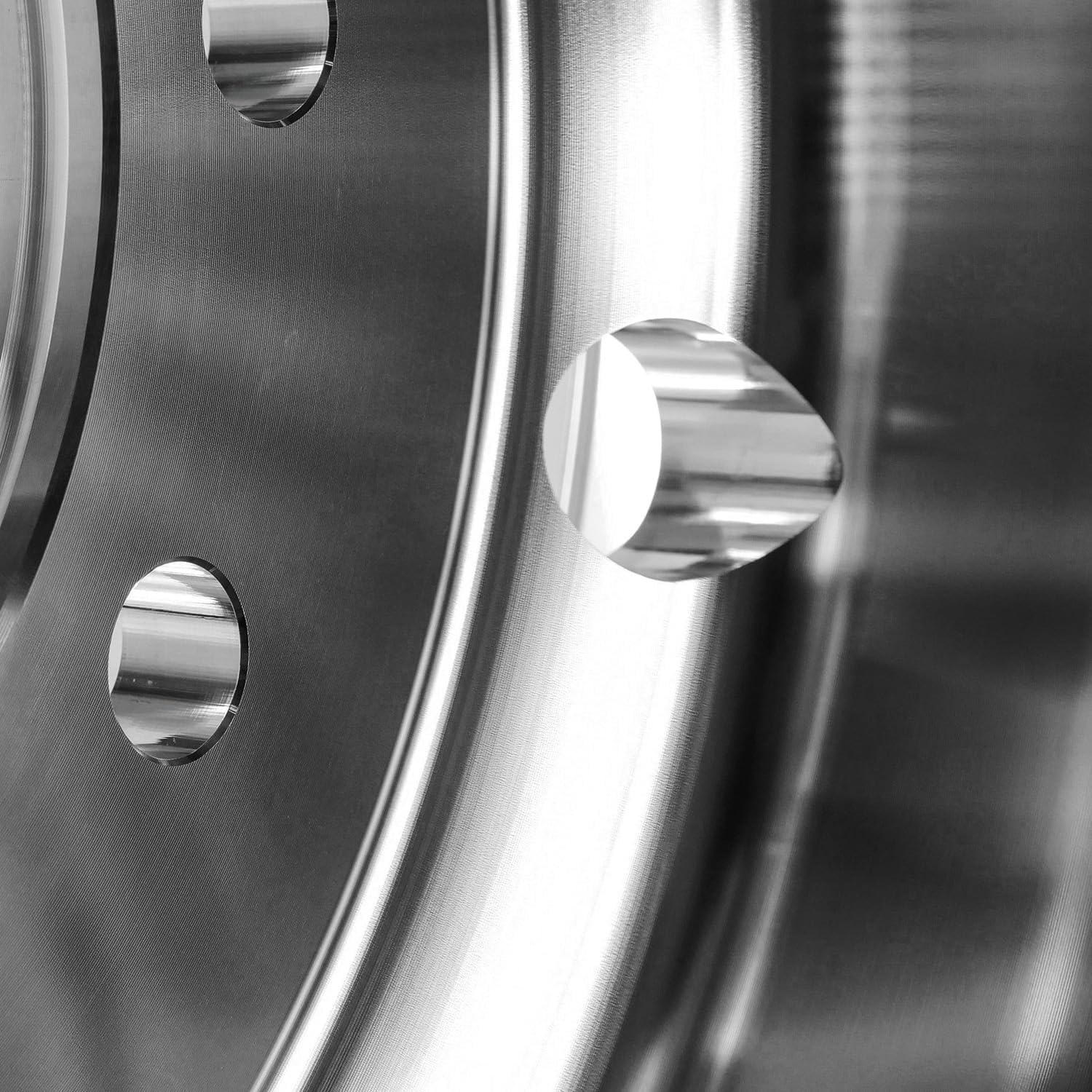 Aluminum Truck Wheels with a size of 22.5x8.25 stylized design featuring 10 holes 1 PC