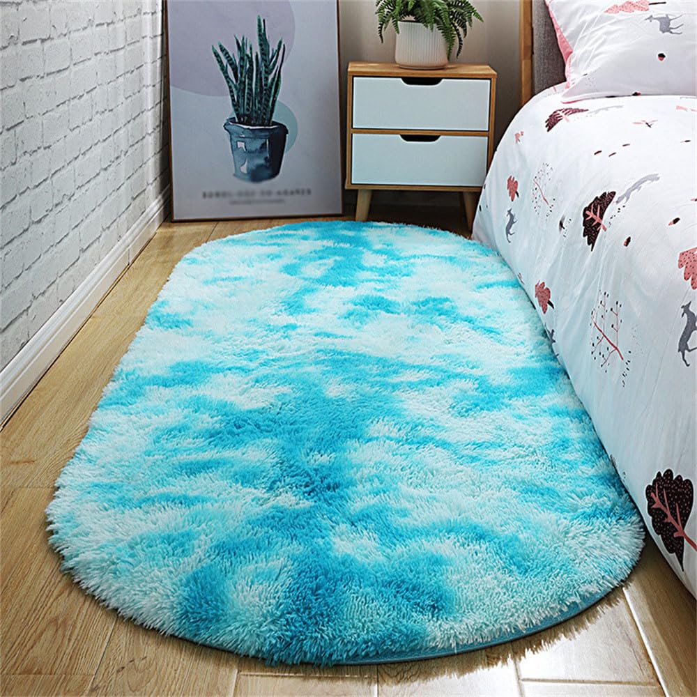 Tapis ovale moderne et moelleux pour une chambre à coucher cocooning