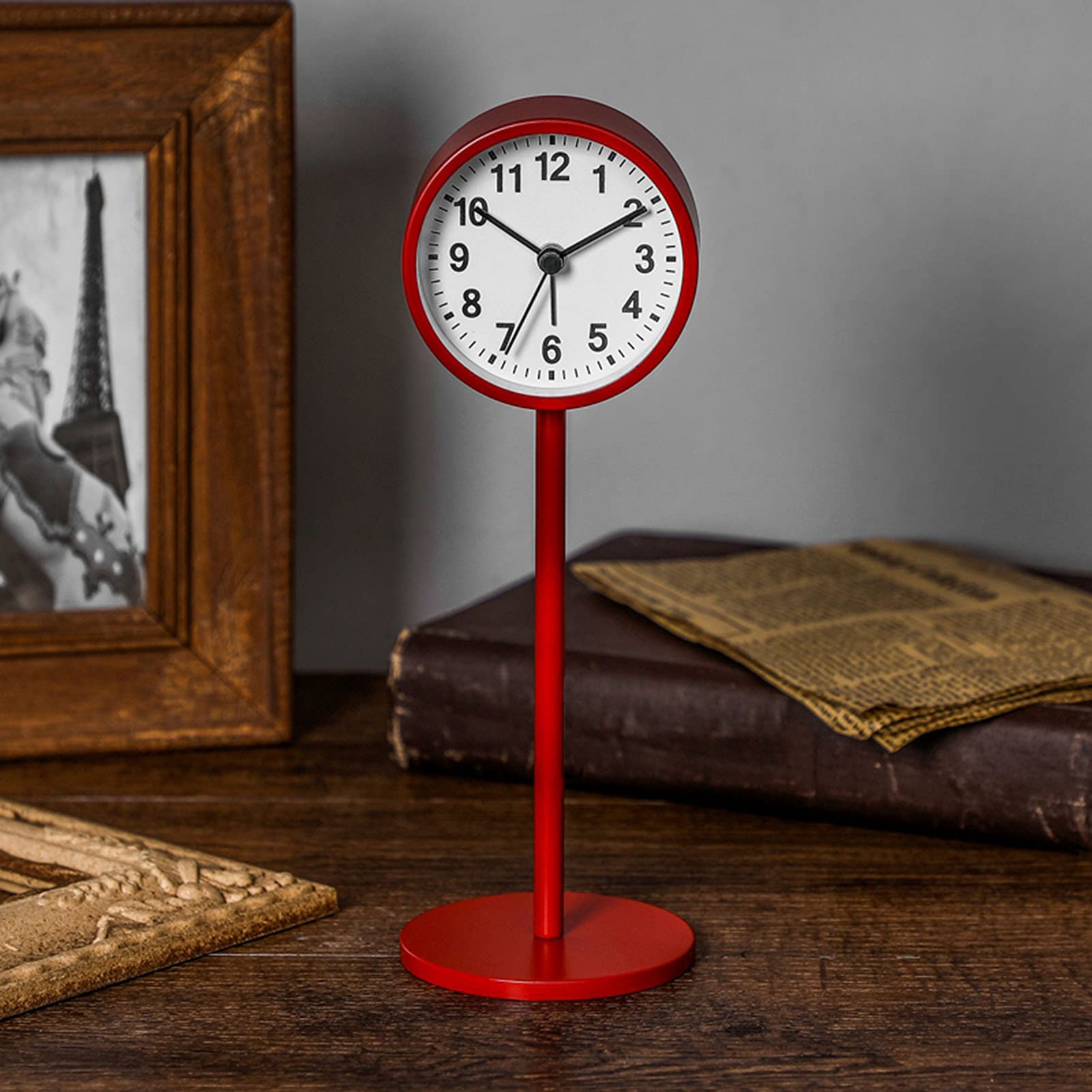 Sveglia analogica, silenziosa, senza ticchettio, funzionamento a batteria, design compatto ed elegante, per camera da letto e comodino
