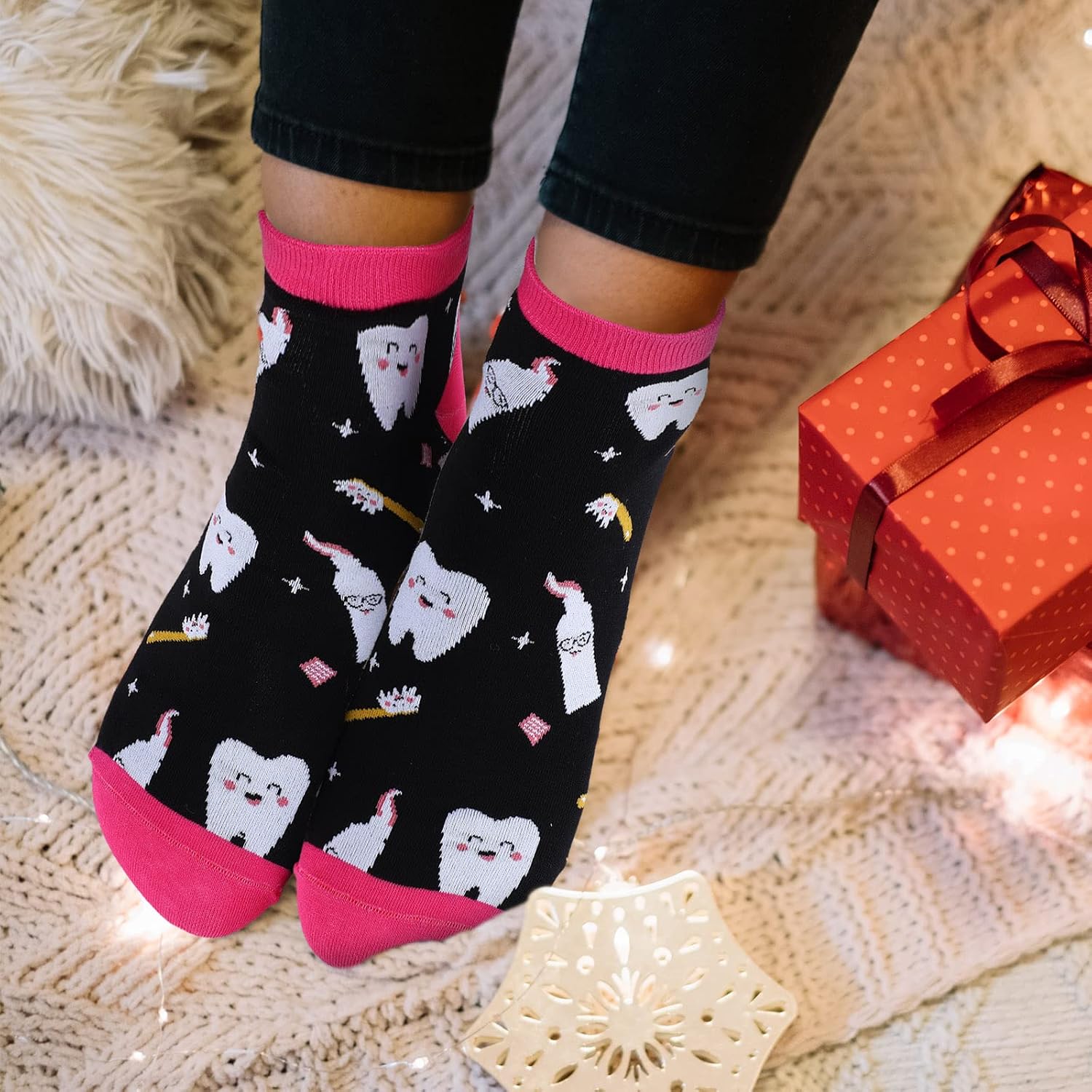 Vicenpal 5 Pairs Women's Novelty Nurse Teeth Socks Nurse Appreciation Gifts Nurses Dentist Hygienist Tooth Gift for Dental Assistant Graduation Nursing Doctor (Dental Style)