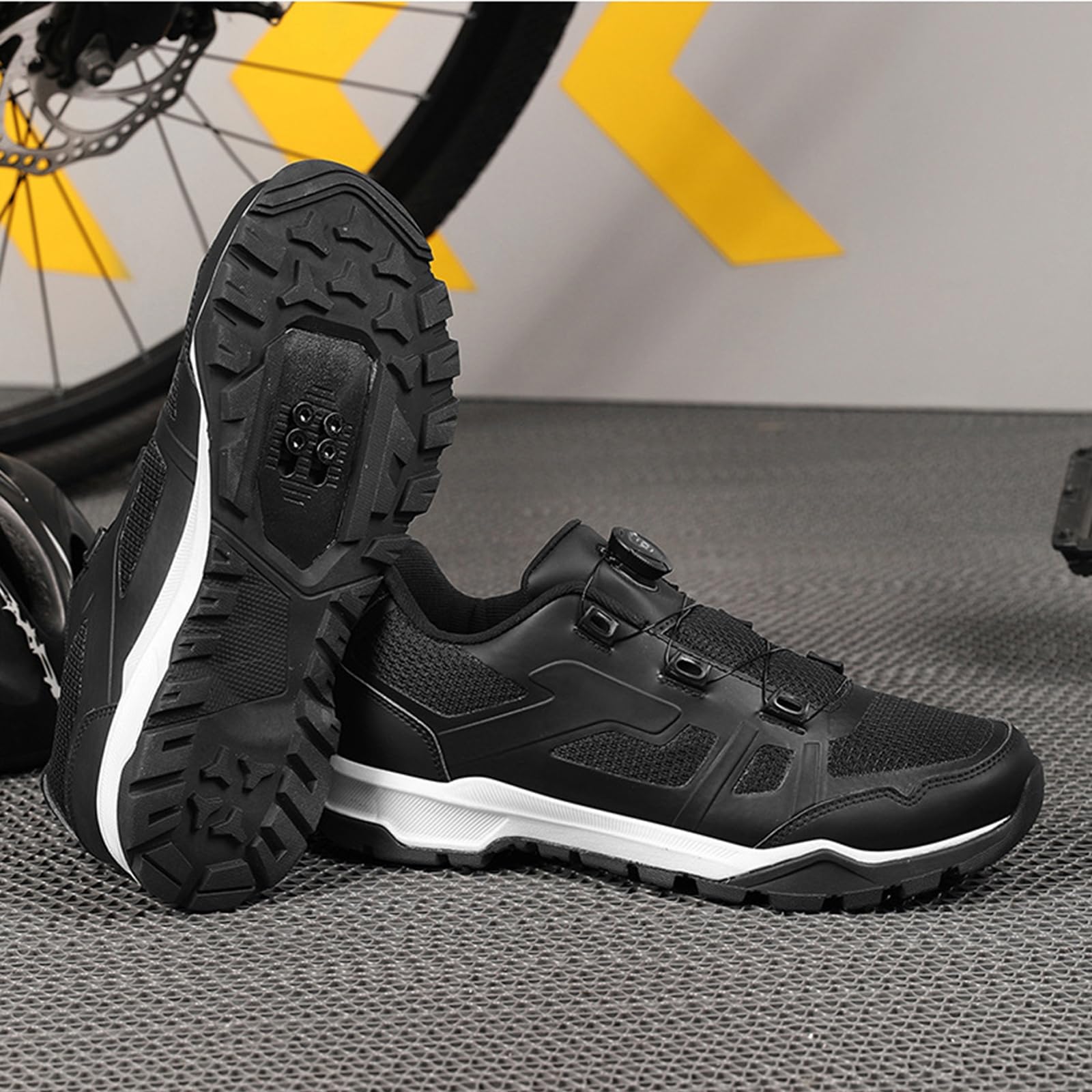 Zapatos Bicicleta de Montaña Hombre Mujer, Zapatilla de Ciclismo MTB Compatible con SPD Pedales 2 Tornillos con Calas Adulto Respirables