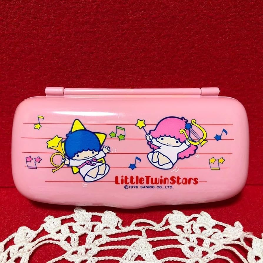 Amazon.co.jp: リトルツインスターズ キキララ 子供用 眼鏡ケース