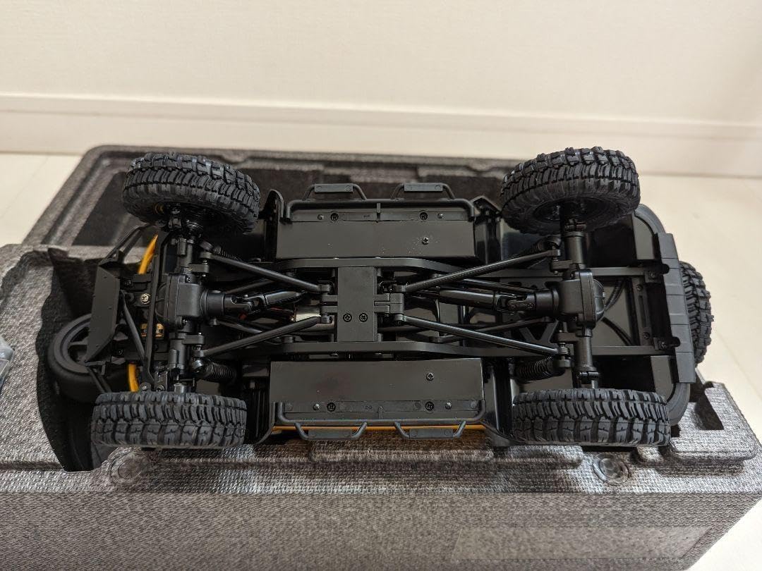 【新品】FMS トヨタ FJ Cruiser RCクローラー 1/18 FMS FMMROC006RTR 1/18 Toyota FJ Cruiser RTR Rock Crawler