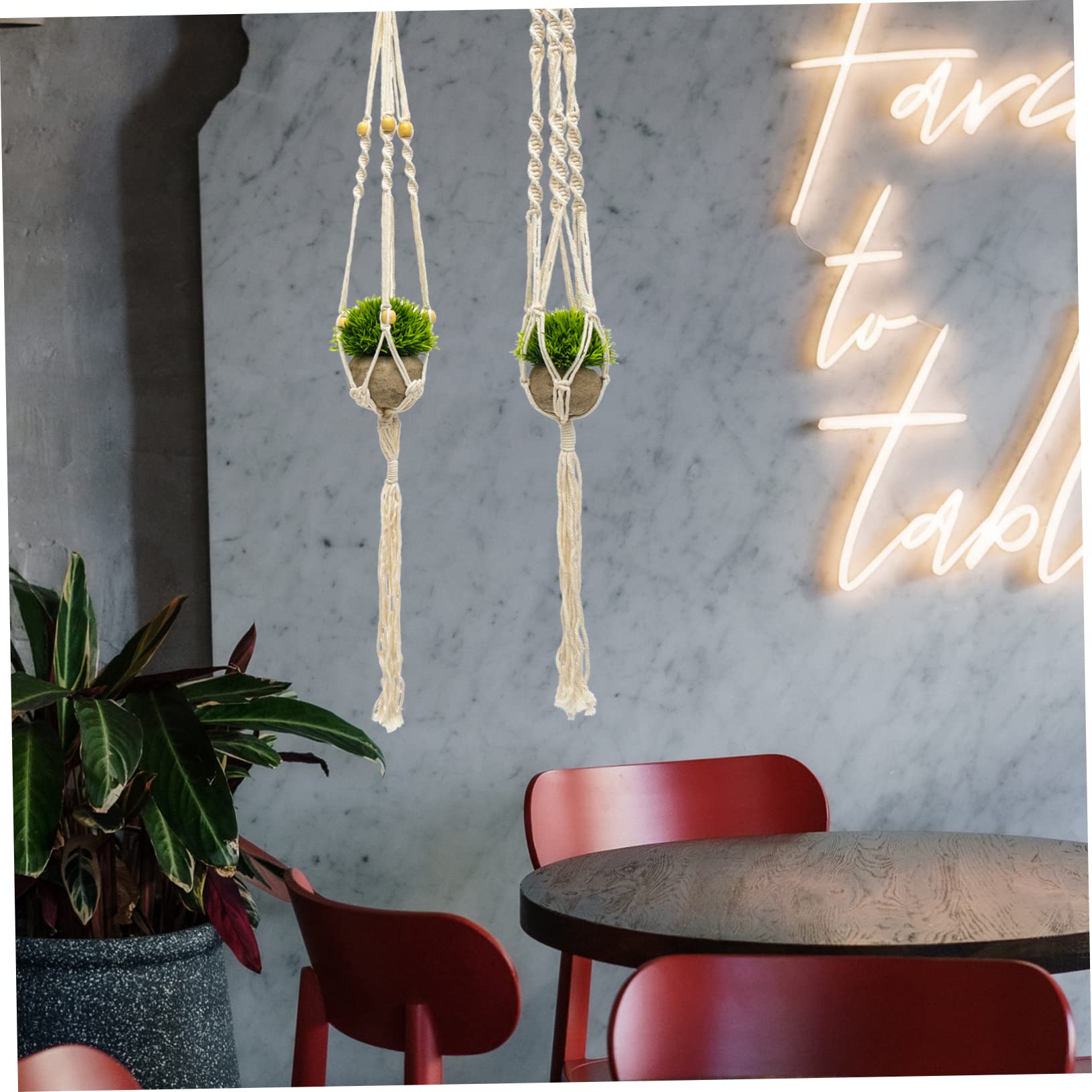 BESTonZON 4 Stück Makramee Blumenampeln aus Baumwollseil mit Edelstahls Haken Dekorative Hängende Blumentopfhalter für Wand und Garten Gewebte Pflanzenhänger im Boho Stil