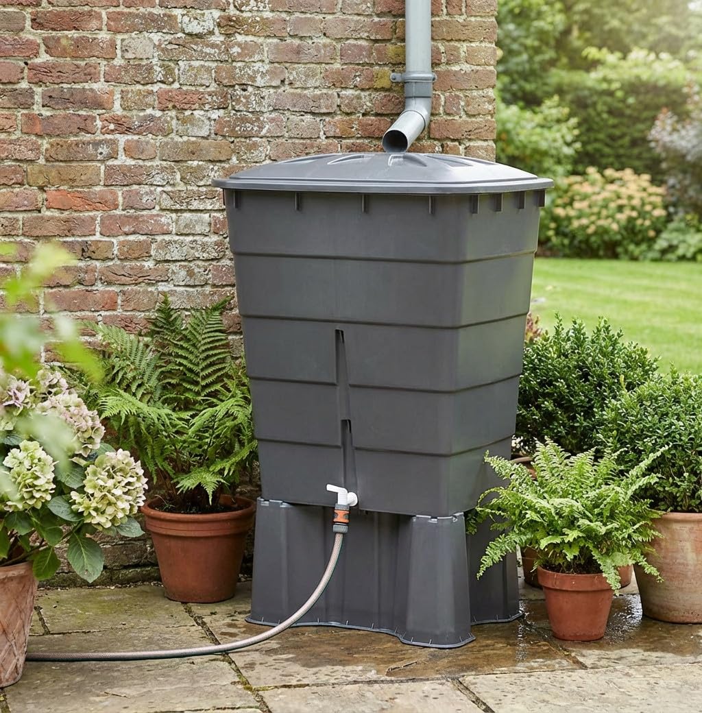 Wassertank aus Polypropylen, 300 Liter, inklusive Deckel und Ständer, Breite 80 cm, Höhe 92 cm und Länge 66 cm, Grau Garten