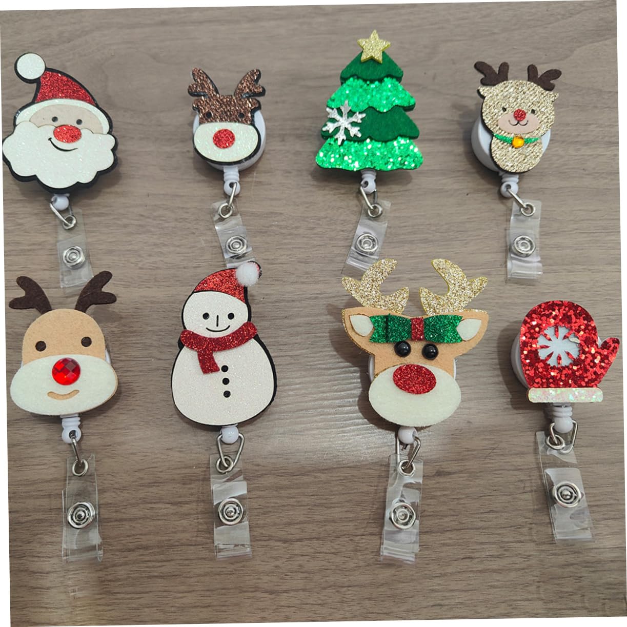 32pièces Porte-badge Rétractable Thème Noël Pour Enseignants Et Étudiants Accessoire Pratique Pour Cartes Identité Et Événements
