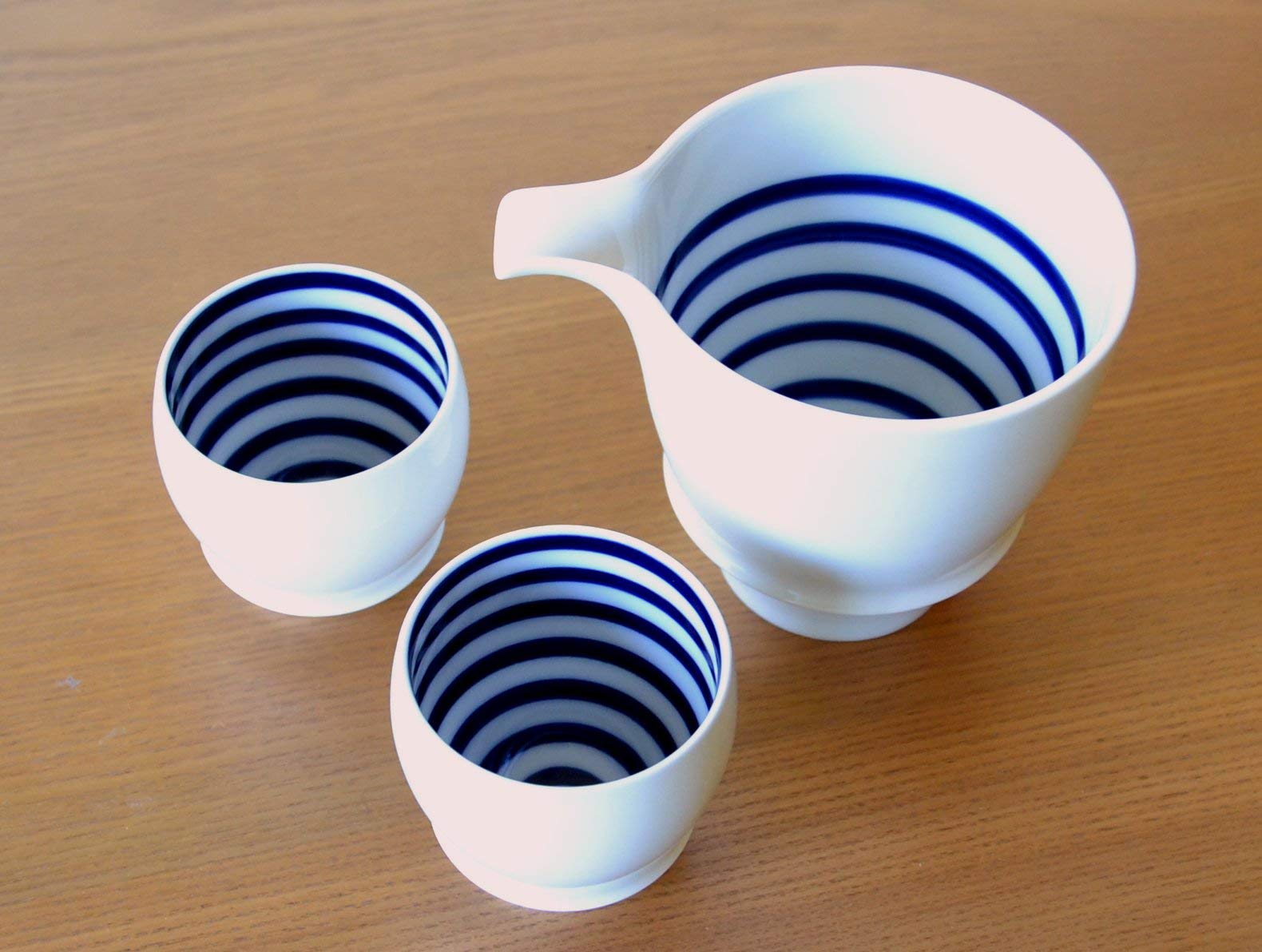 Amazon.co.jp: 有田焼 酒器 セット 贈答用にもうれしい木箱ギフト 徳利