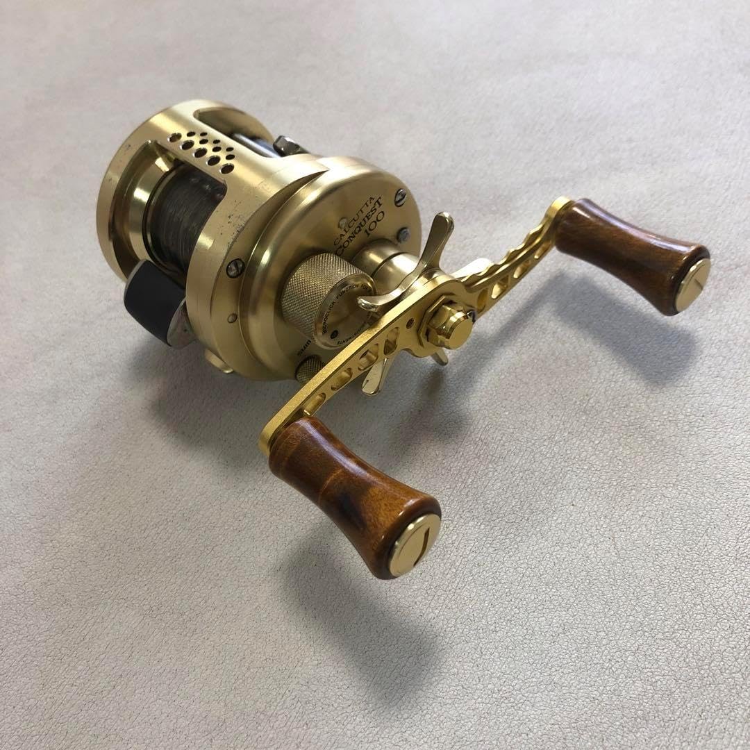 Calcutta Conquest 100 リール ゴールド