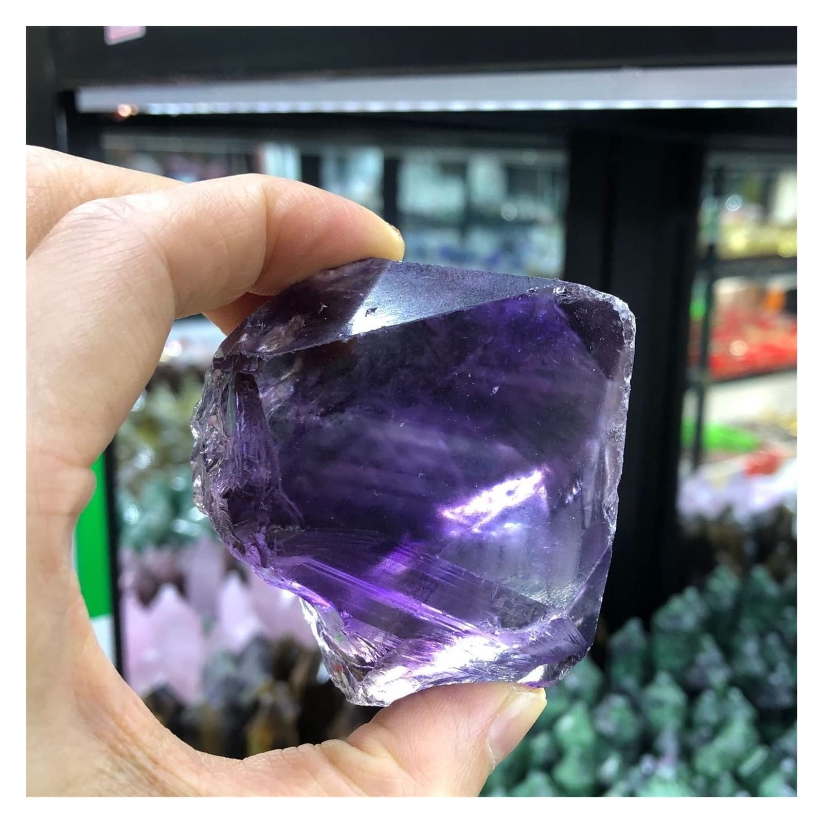 レア　綺麗　母岩剥ぐ　キラキラ　みずみずしい　アメジスト ドーム　天然石 天然紫色のミネラルアメジストのクローズアップの美しいドルーズ