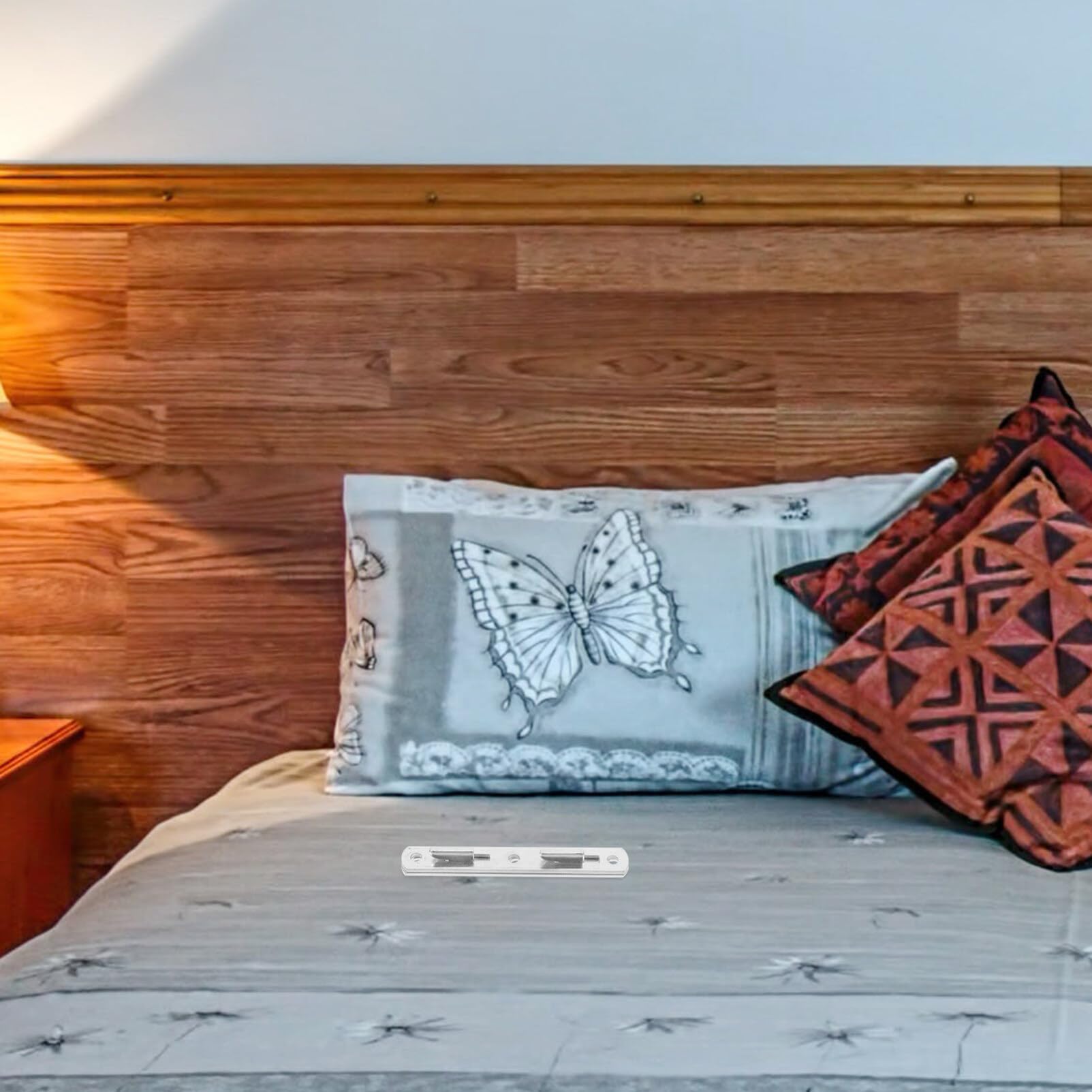 STOBAZA 4 Pairs of Bed Rail Fasteners Iron Bed Frame Rail Brackets Bed Rail Accessories