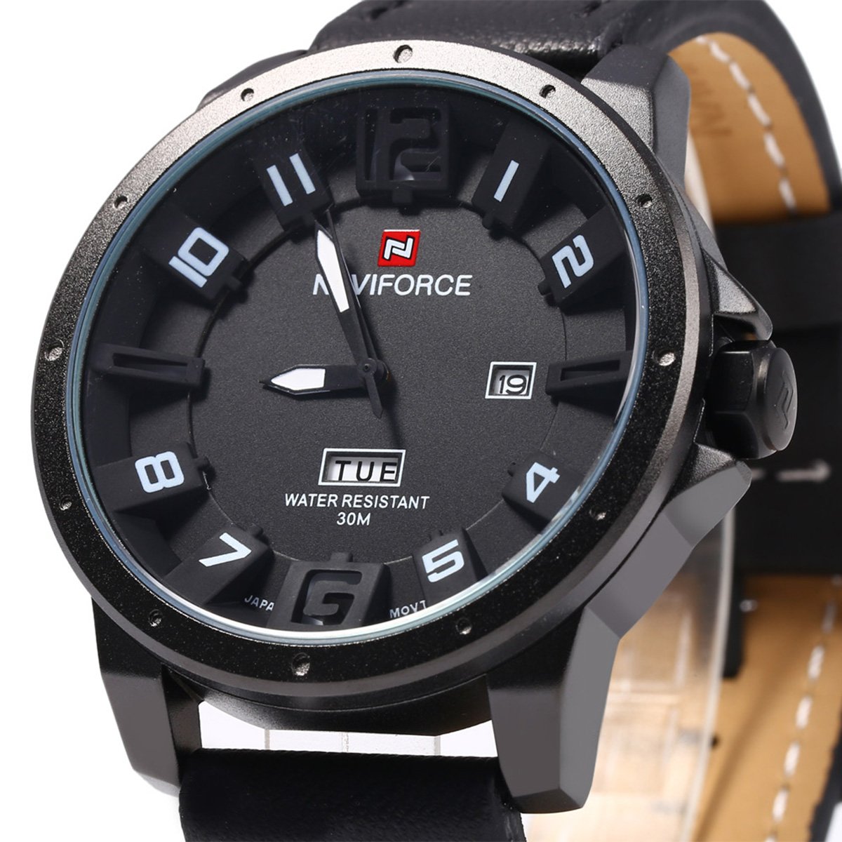 NAVIFORCE Sport Men's Quartz Watch Calendar Waterproof Leather Band Wristwatch