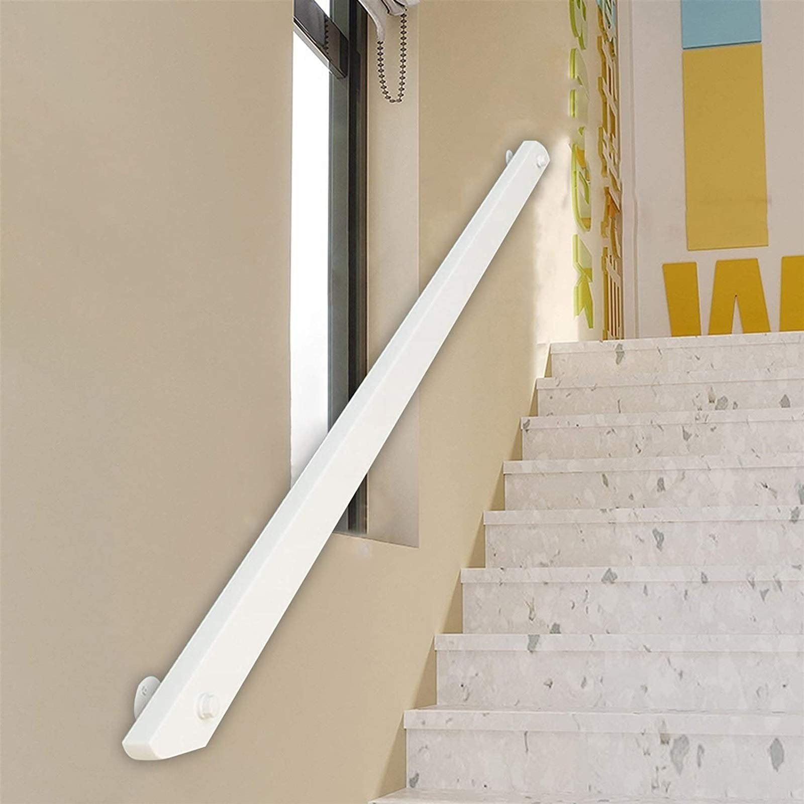 Main courante escalier bois antidérapante CHEWYNP pour sécuriser les déplacements à la maison