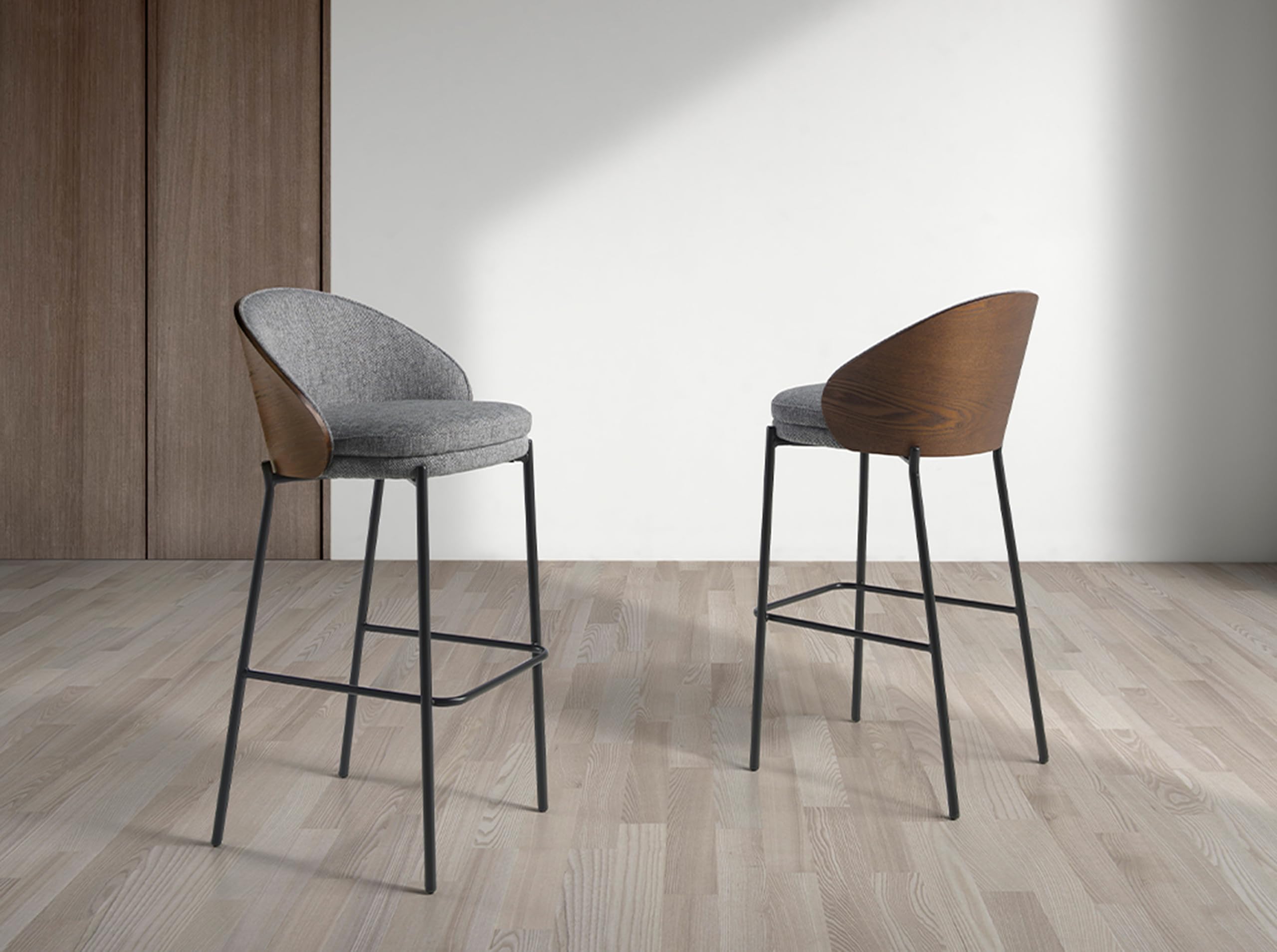 Ángel Cerdá- Taburete Alto Tela Gris y Madera Nogal - Patas de Acero Inoxidable Negro - Diseño Moderno y Elegante - Taburetes Altos de Cocina - Mueble Cocina - Sillas Cocina - 53 x 51 x 98 cm