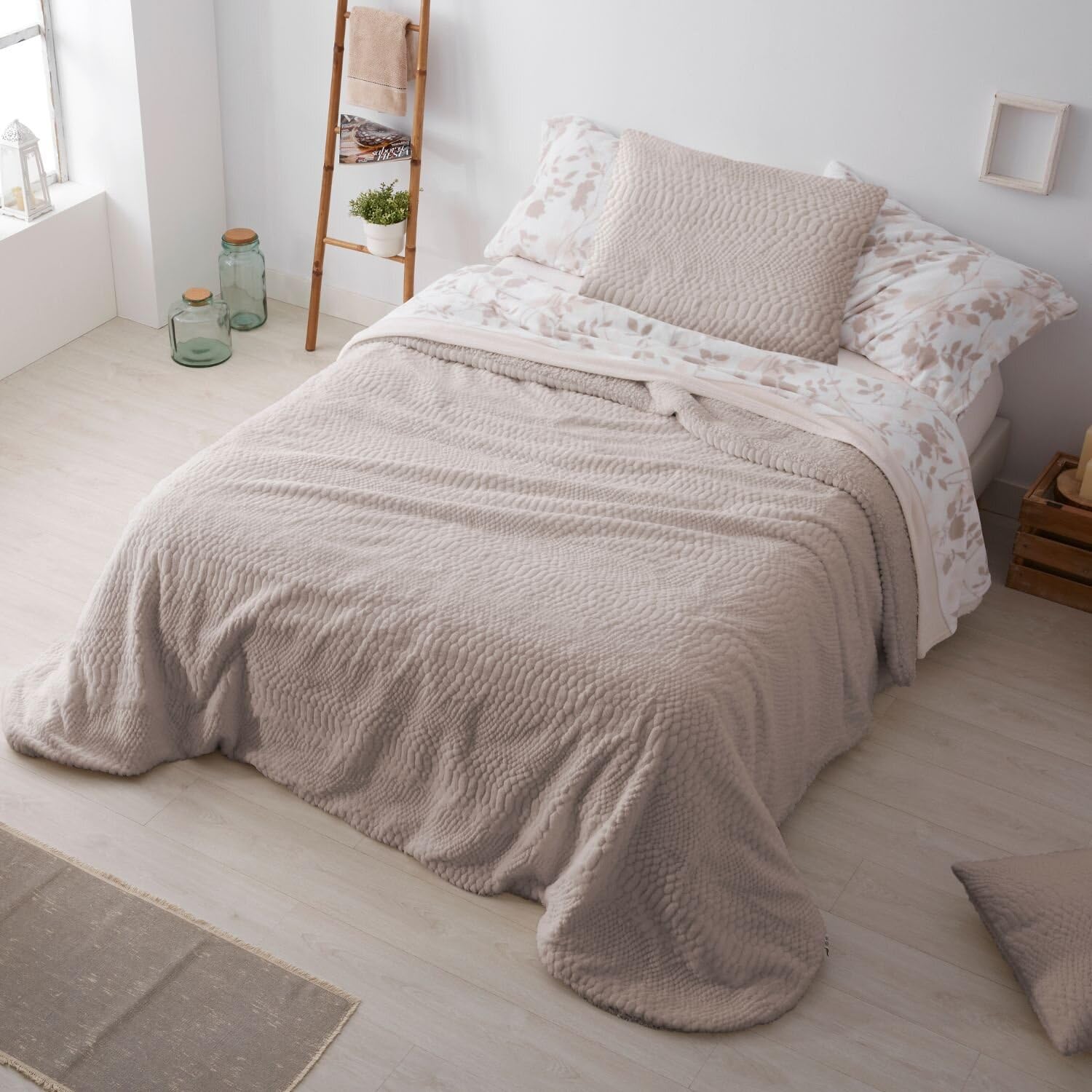 Burrito Blanco | Colcha edredón Invierno con Borreguillo | Cama de 90cm. (+Medidas Disponibles) | Diseño 439 | Color Beige (180x260cm.)