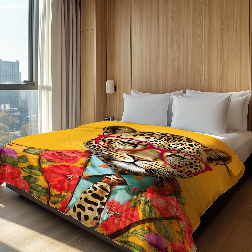 Leopard Throw Blanket Animal Print Throw Blanket Leopard Gifts Warm Soft Flannel for Girls Boys Women Teens Adults Bed Sofa Couch (50 in x 60 in)