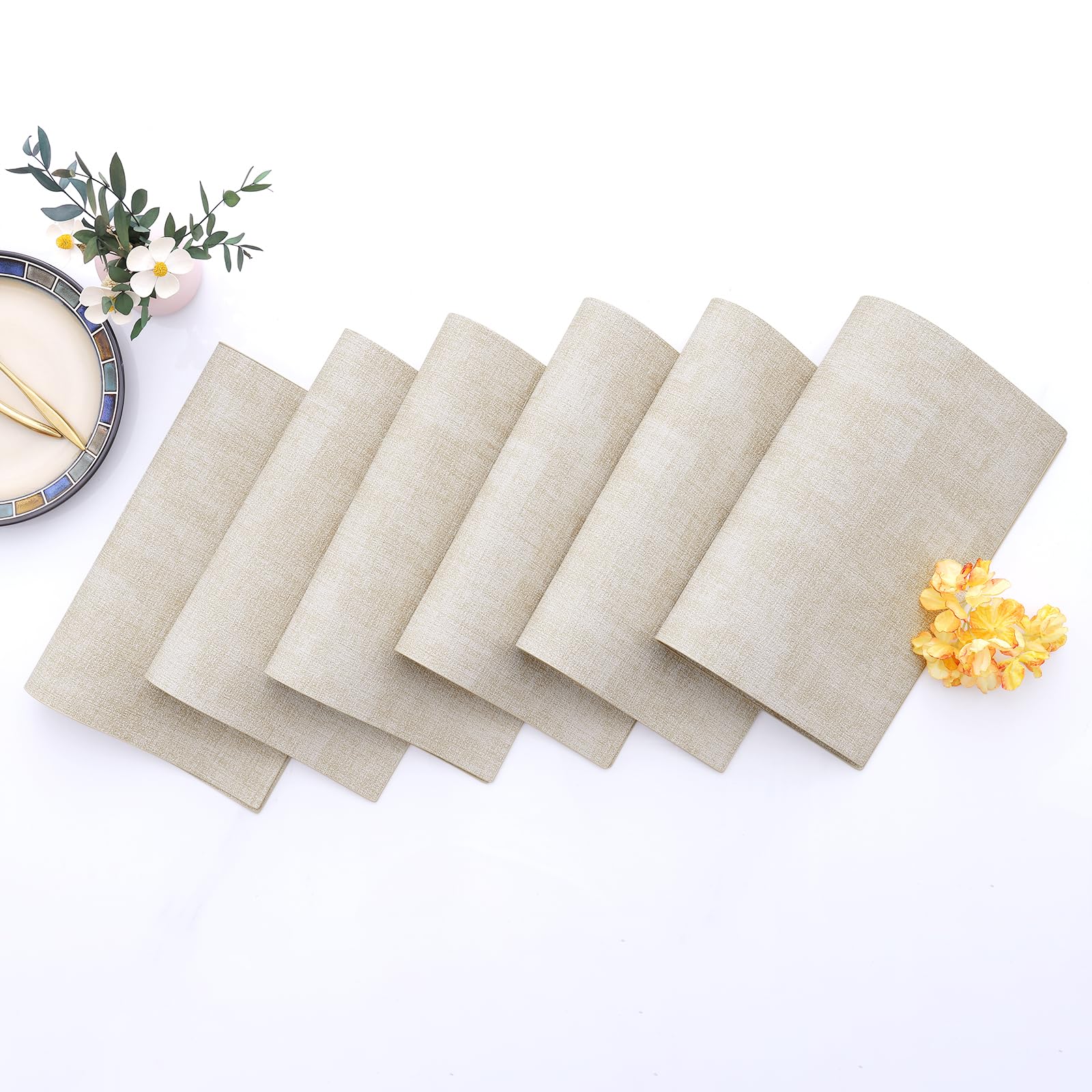 Homaxy - Juego de 12 manteles individuales de piel sintética resistentes al calor para mesa de comedor, impermeables, lavables, fáciles de limpiar, antideslizantes, 43 x 30 cm, color beige