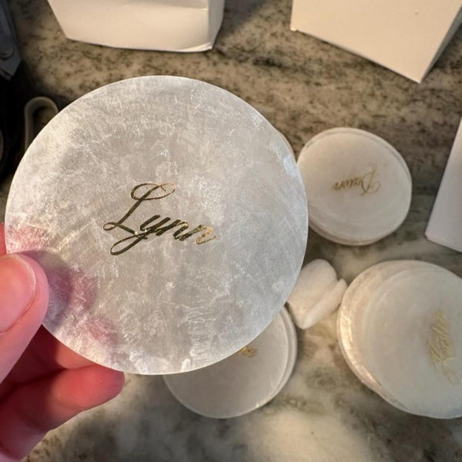 Personalisierte Tischkarten mit Namen, Muschel-Hochzeitsnamen, Tischkarten für den Tisch, Hochzeit, Junggesellinnenabschied, letzter Toast an der Küste, Dekoration (100 Stück)