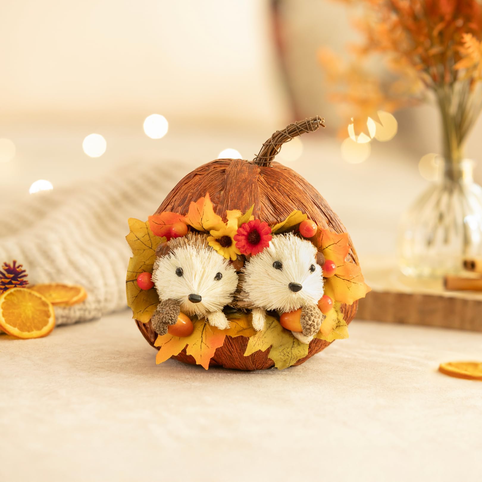 Marco Paul Autumn Pumpkin Decorations with Hedgehog and Autumn Leaves - 17cm Pumpkin Hedgehog Ornaments for Halloween Decorations, fall decor and hedgehog gifts
