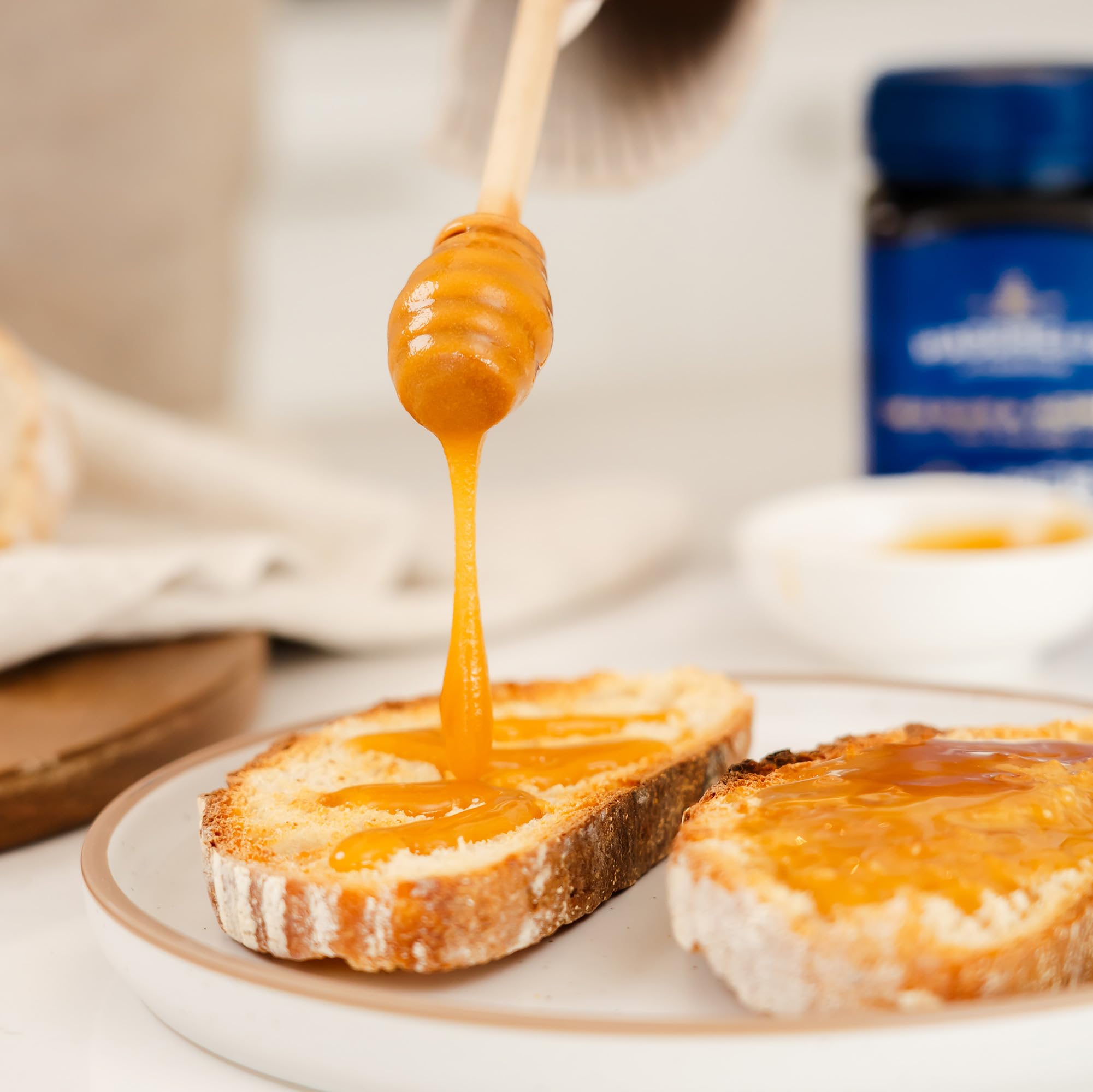 Haddrell's of Cambridge Manuka Honig 250+ MGO UMF 10+ 1 kg | roh und mit hohem MGO-Gehalt, zertifizierte Premium-Qualität aus Neuseeland, für Frühstück, Tee und Vorrat