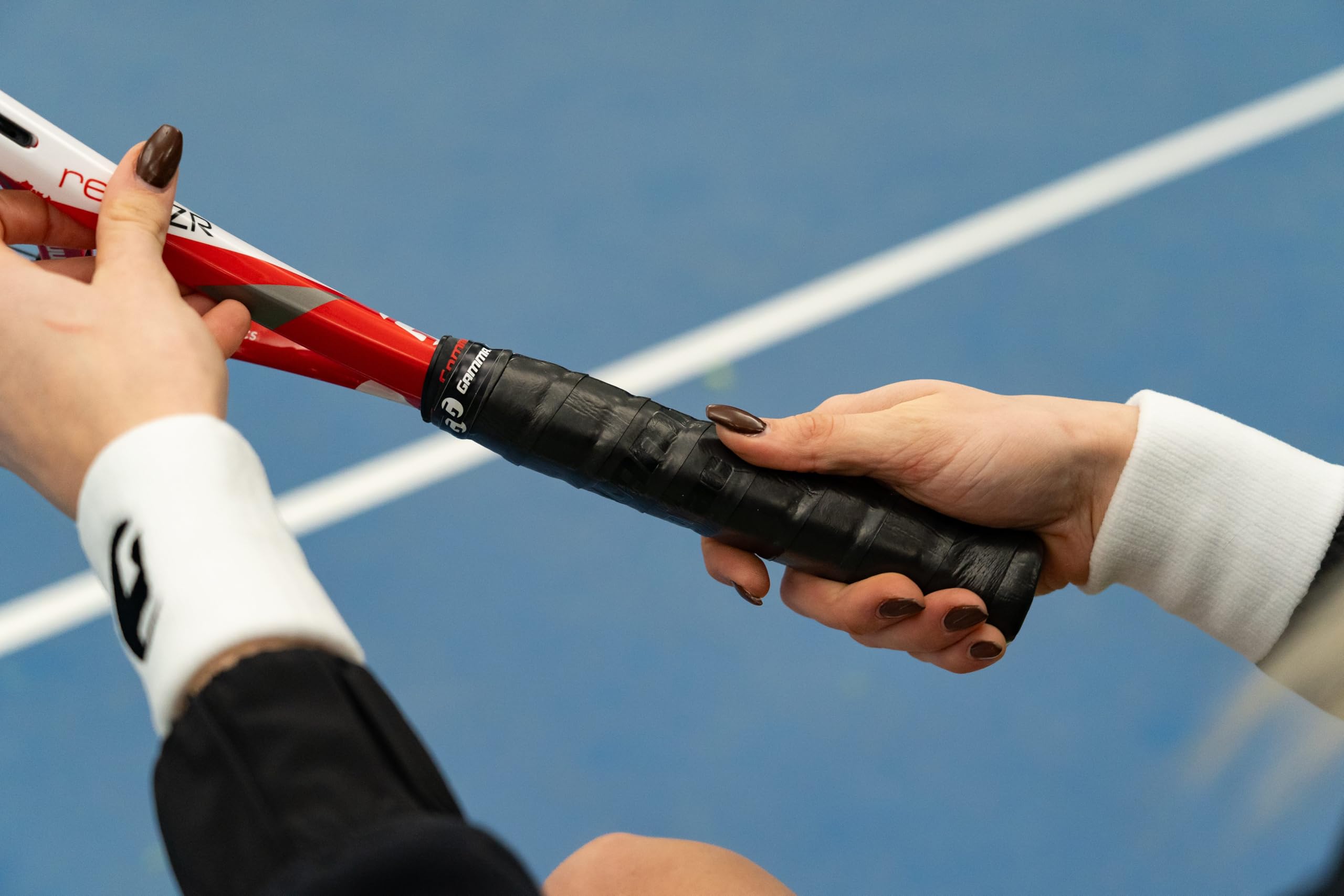 Gamma Tennis PureTac OVERGRIP, extra appiccicoso, durevole, assorbe l'umidità, bianco, nero (confezione da 1, 3 o 12 pezzi)