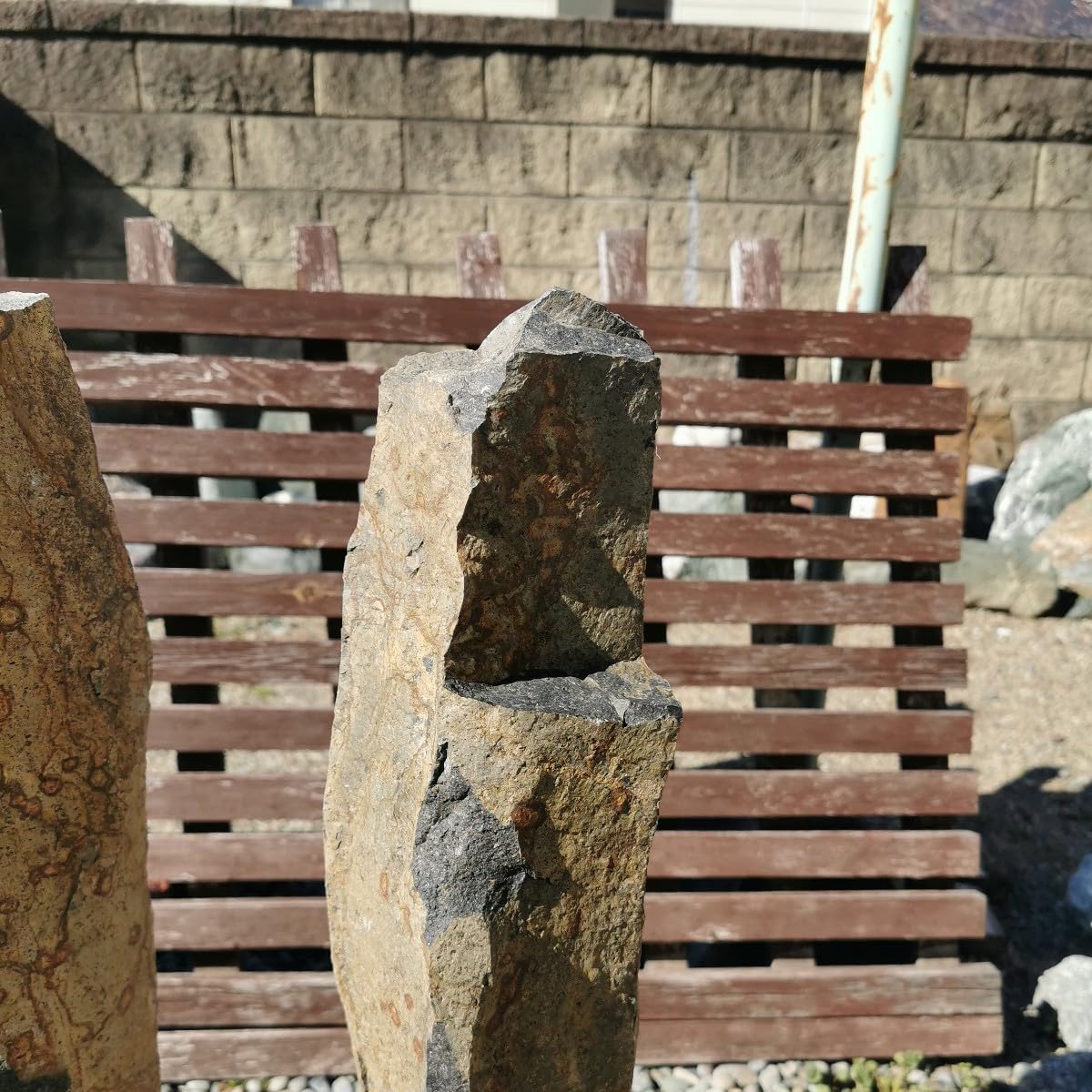 滋賀産　甲賀石　12石　庭石　鑑賞石 石　石材　庭　坪庭 滋賀産 甲賀石 12石 庭石 鑑賞石 石 石材 庭 坪庭