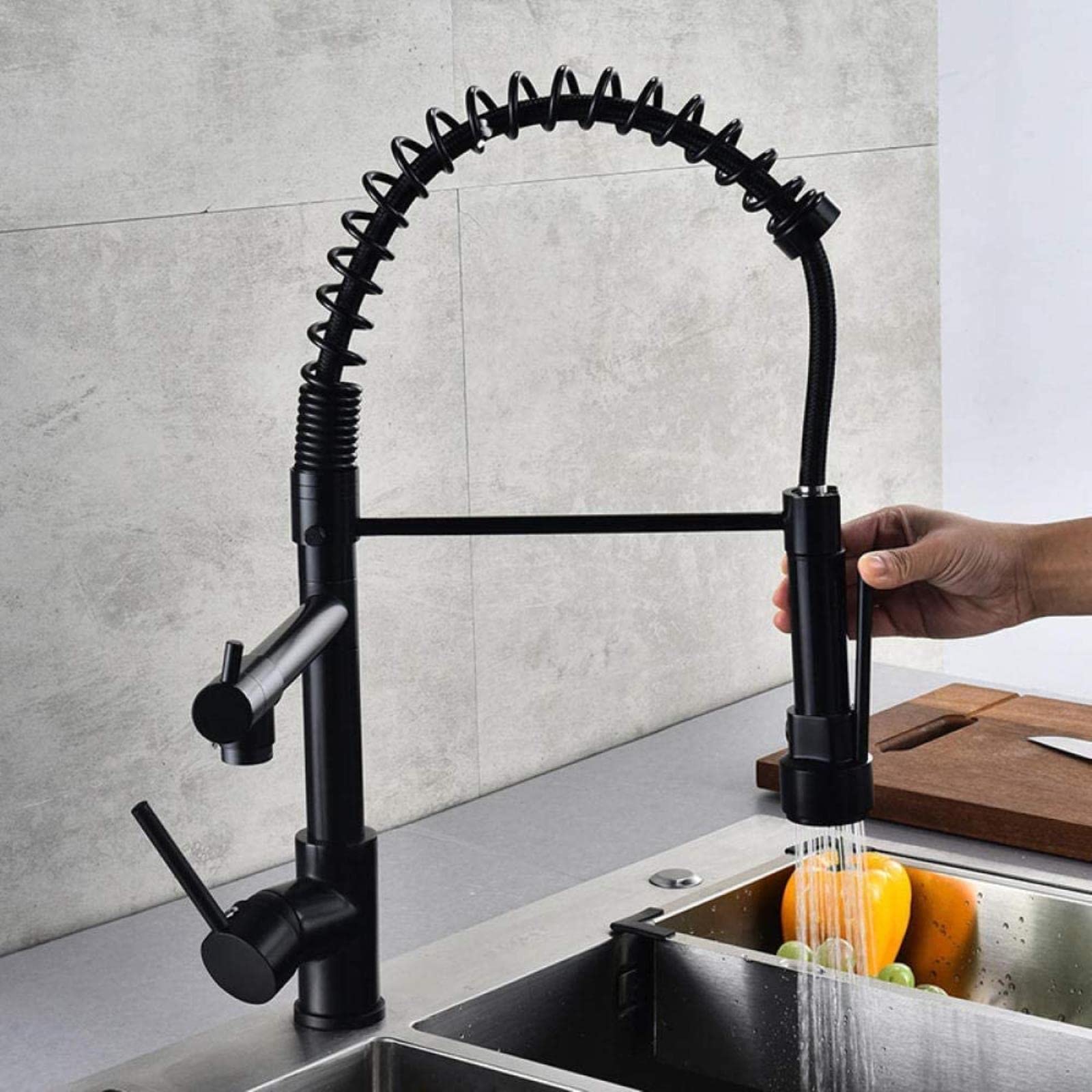 Mitigeur de lavabo à ressort noir sans plomb pour éliminer le tartre et purifier l'eau