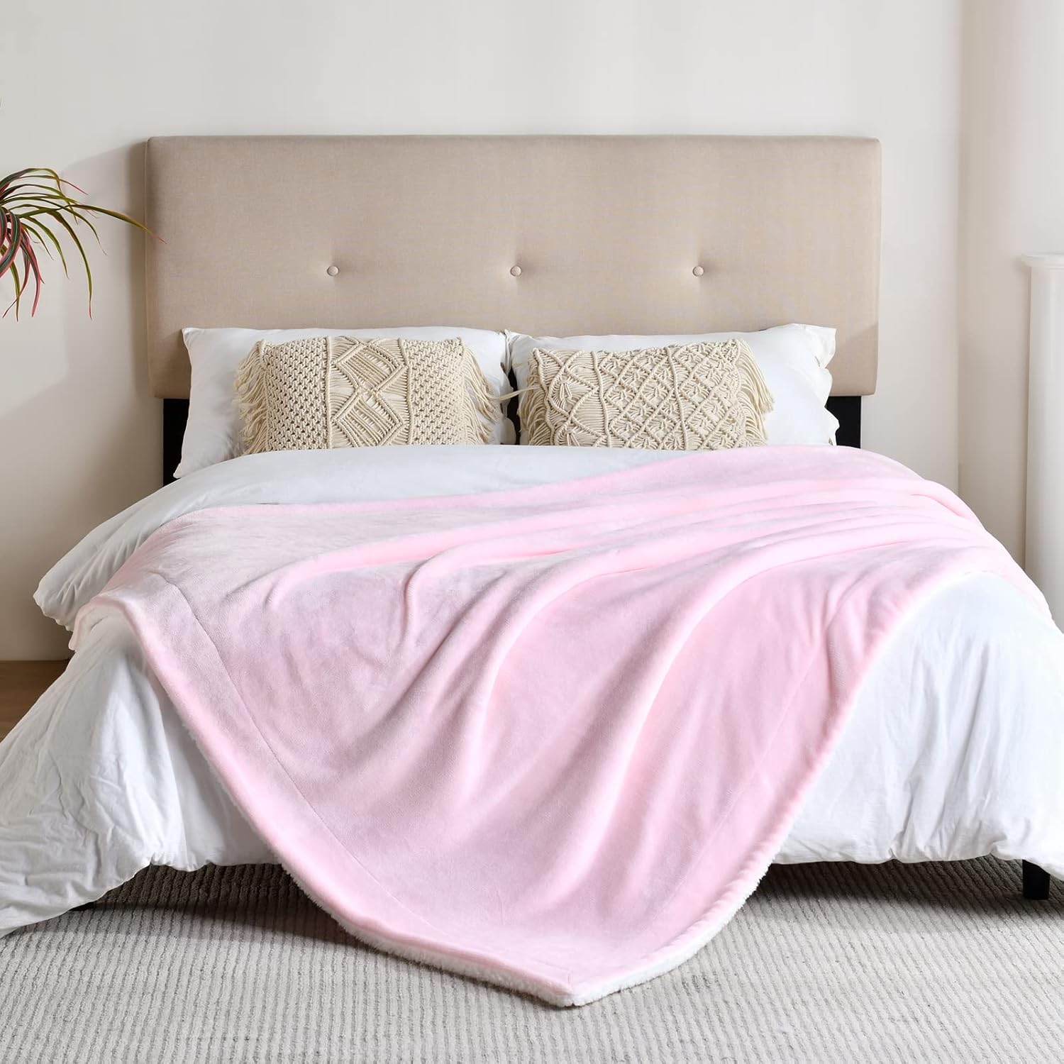 SOCHOW Sherpa Fleece Throw Blanket, Double-Sided Super Soft Luxurious Plush Blanket Twin Size, Light Pink, 60x80 inches - Image 6