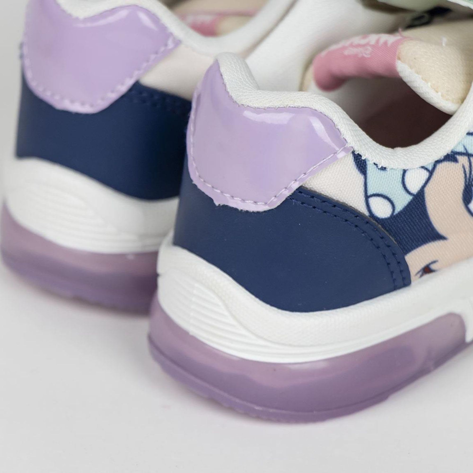 CERDÁ Life'S Little Moments Zapatillas Infantiles de Minnie con Luz Led ZapatillasNiñas