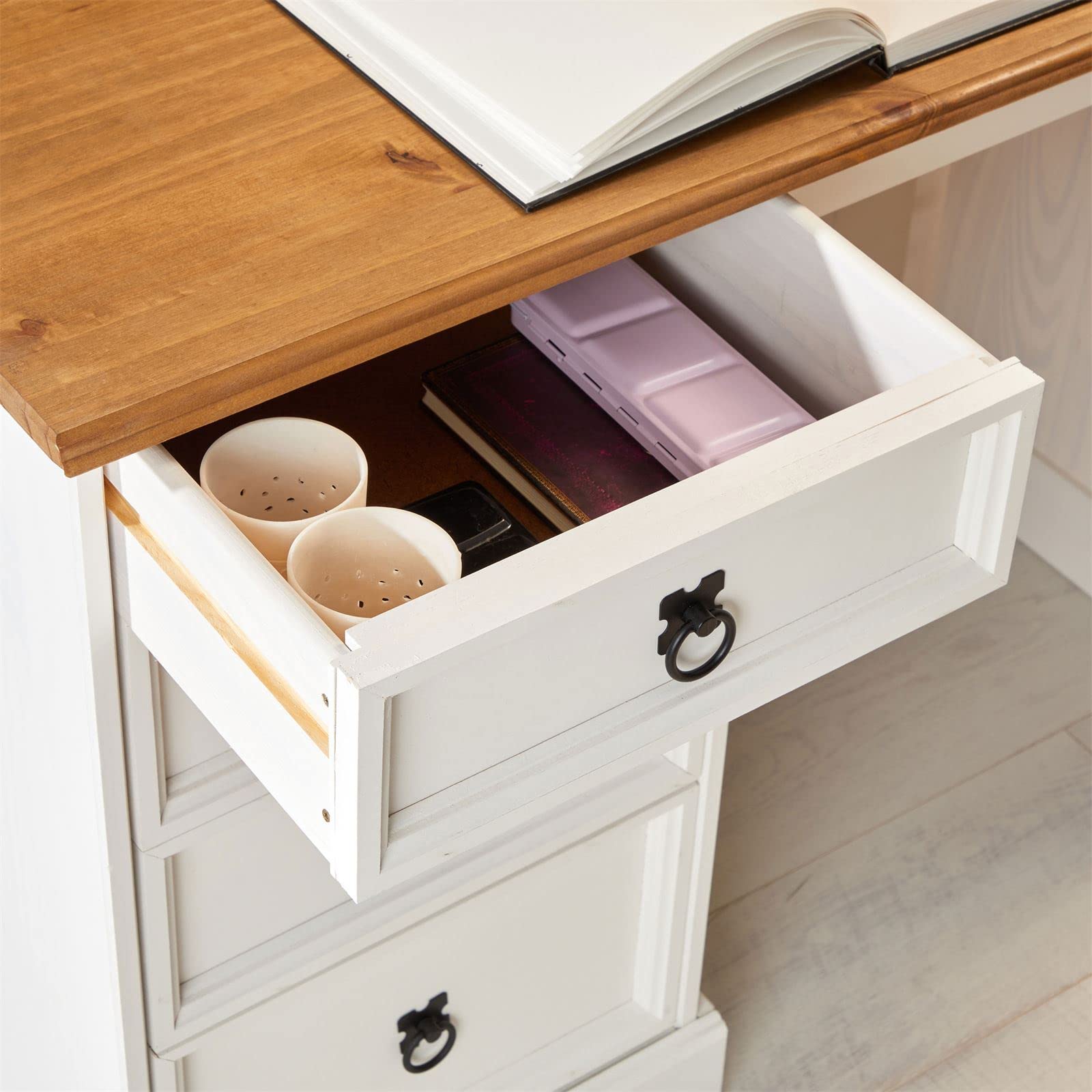 CARO-Möbel Schreibtisch Campo im Landhausstil, eleganter Tisch aus massiver Kiefer, Bürotisch mit Schubladen