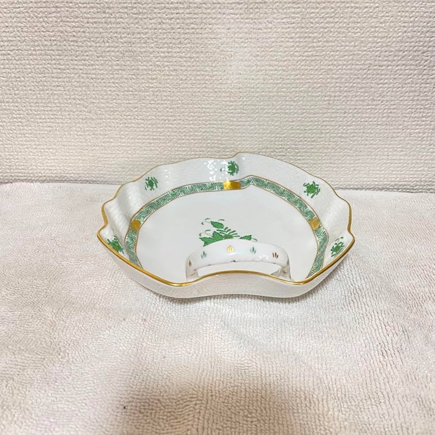 ヘレンド　リーフ型サービスプレート(未使用、実家保管品) Herend - ヘレンド リーフ型サービスプレート(未使用、実家保管