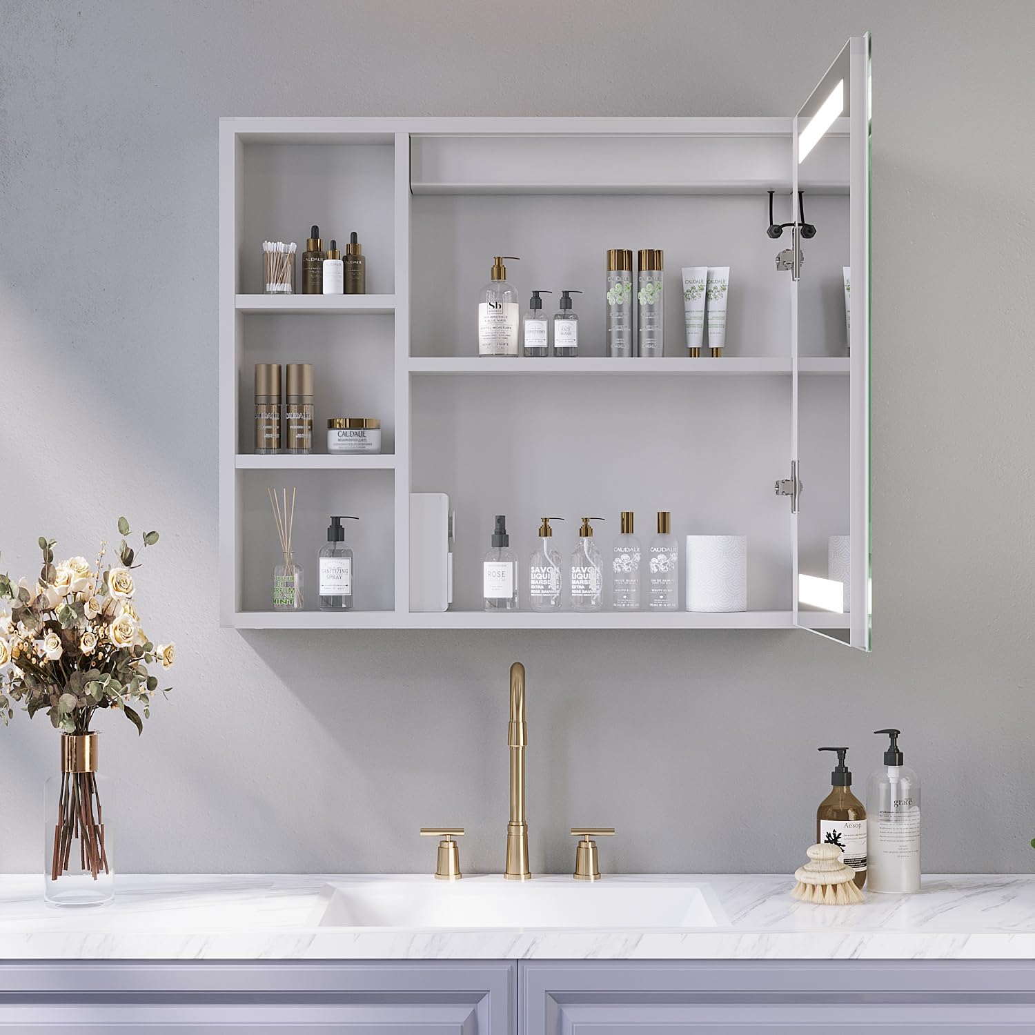 AQUABATOS Spiegelschrank Bad mit Beleuchtung und Steckdose 70 cm breit 60 cm höhe Aluminium Schrank Badspiegel rechts offenen Fächern Links LED Badschrank Infrarot Sensor Antibeschlag dimmbar