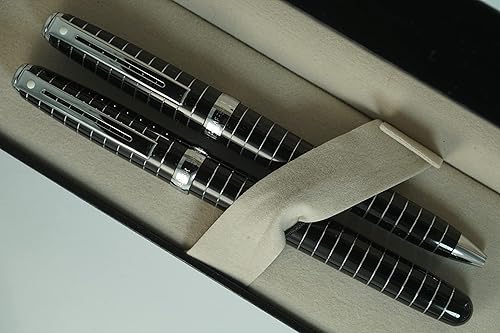 Sheaffer Signature Prelude - Laca negra con corte de diamante, patrón de grabado de línea horizontal, punta media y bolígrafo