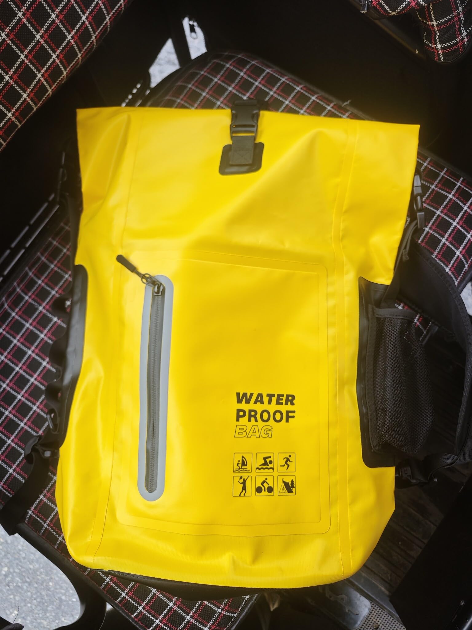 Zaino Impermeabile Rolltop 25L Grande Capacità Per Escursionismo All'Aperto, Viaggi, Kayak, Nautica, Campeggio, Rafting E Pesca (Giallo)