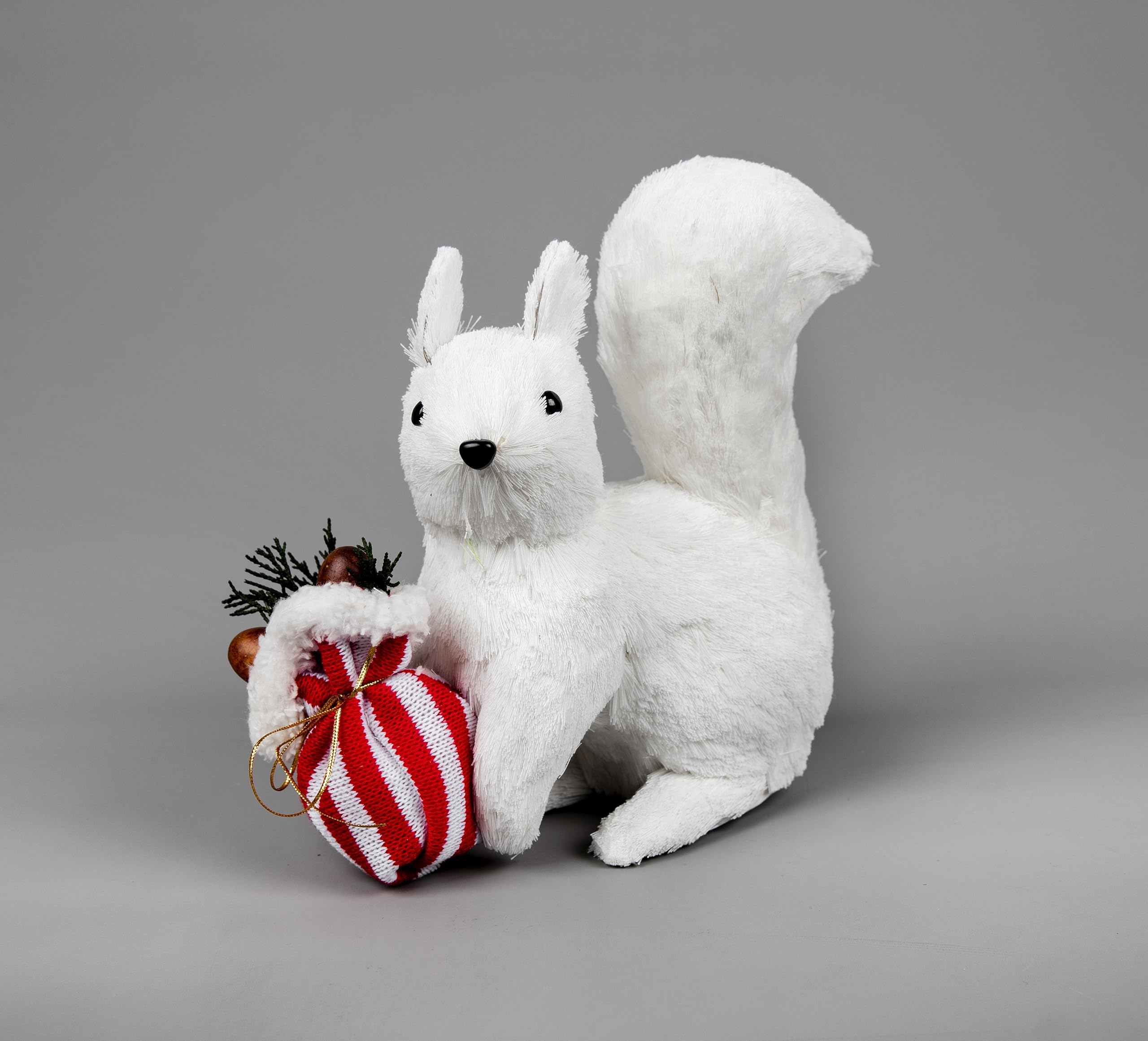 Shatchi White 22Cm Squirrel Figure Christmas Tabletop Centrepiece Showpieces Home Art & Craft Xmas Party Window Décor