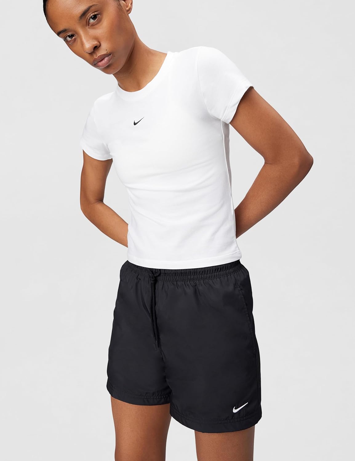 Nike Women's Sportswear Classic Wovens Mid-Rise Shorts