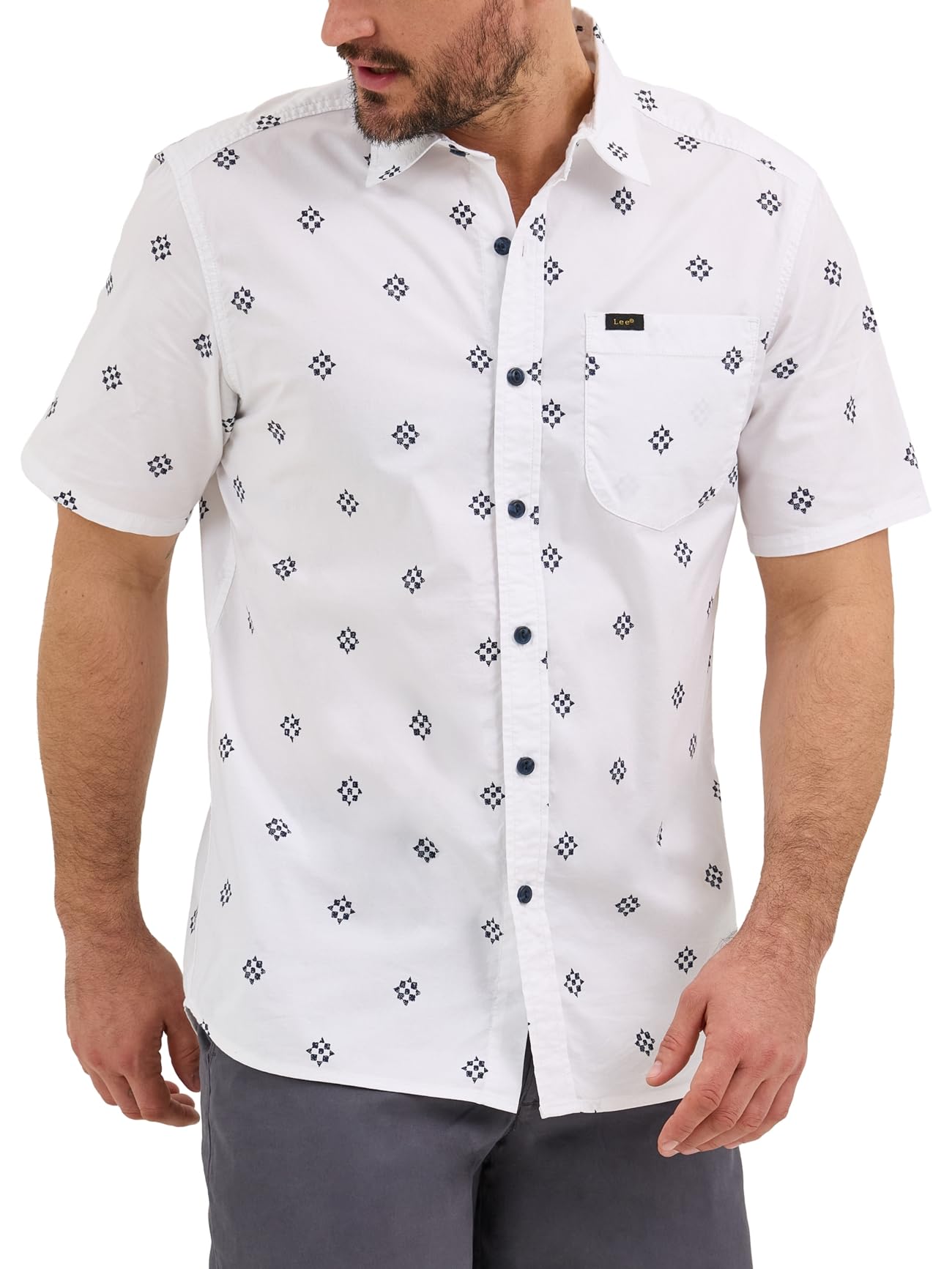 Lee Men's All Purpose Classic Fit Short Sleeve Shirt, White Geometric, 46/48