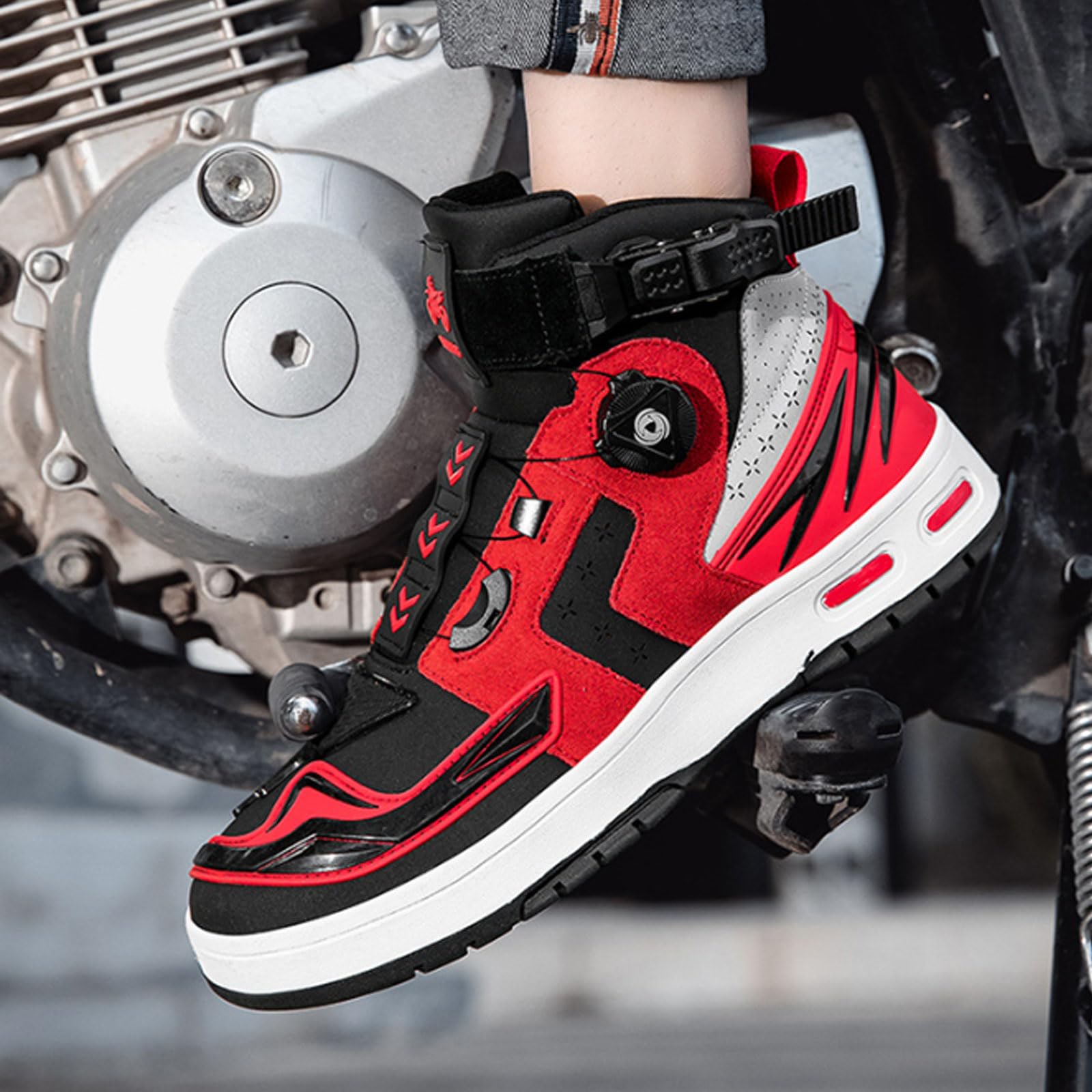 Chaussures Moto Homme Vented,Bottes Moto Hommes,Bottes De Moto en Cuir,Bottes de Moto imperméables,antidérapant,Semelle en Caoutchouc,Renfort Talons & Orteils,Convient aux Motards.