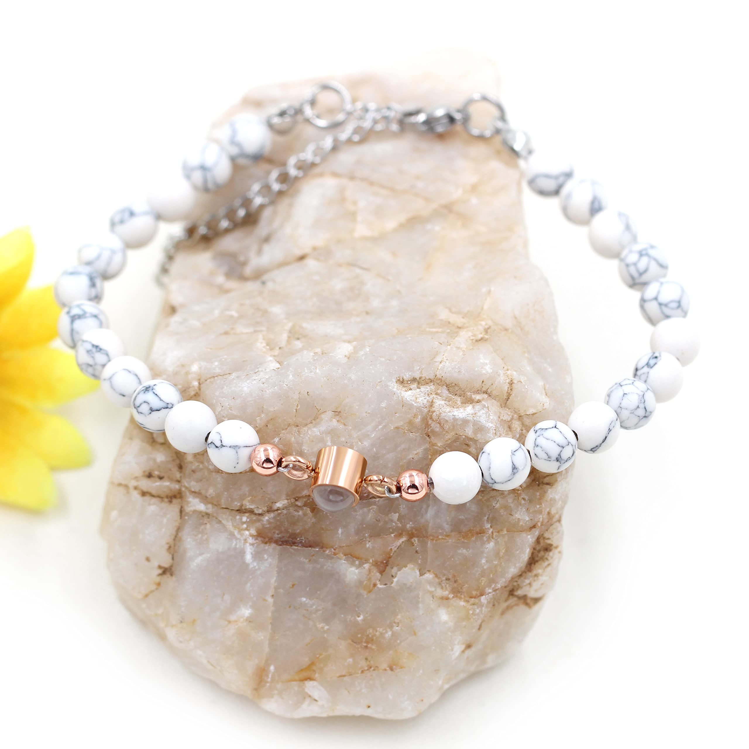 MOCHAMIK Te Amo Pulseras en 100 Idiomas Regalos para Parejas a Juego - Juego de Pulseras con Cuentas de ónix Negro y Turquesa Blanca de 6 mm para Novio y Novia