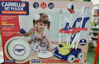 Carro juego de limpieza con robot.