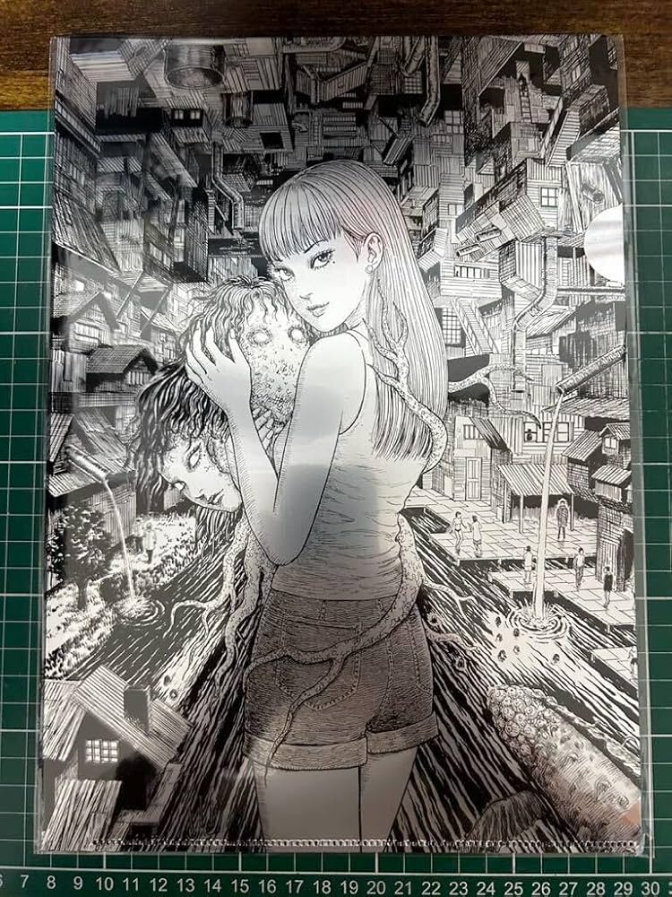 Amazon.co.jp: 伊藤潤二展 誘惑 限定 A4仕切り付き ファイル2