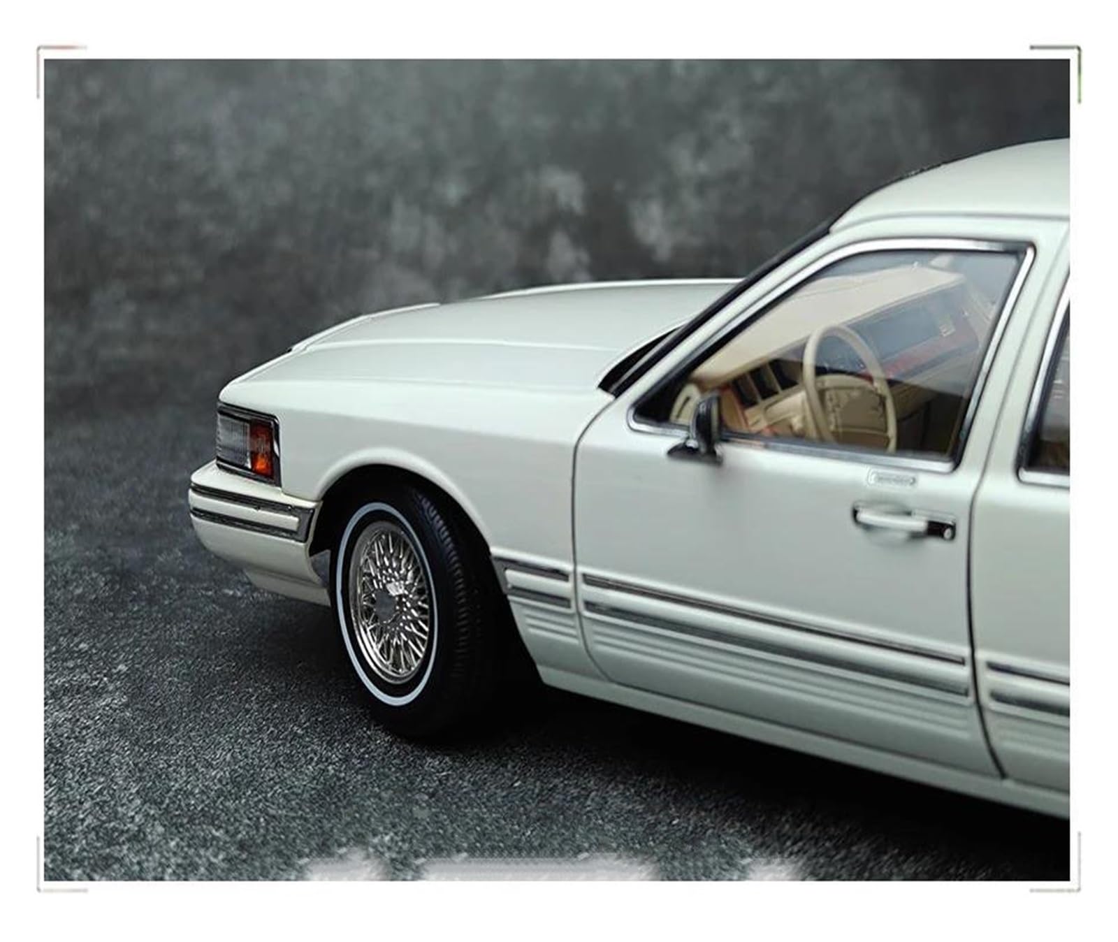 Modellauto Diecast Auto 1:18 Für Lincoln Für Town Car Modellauto Statisches Diecast-Modellauto Für Sammler Sammlermodell(Weiß)