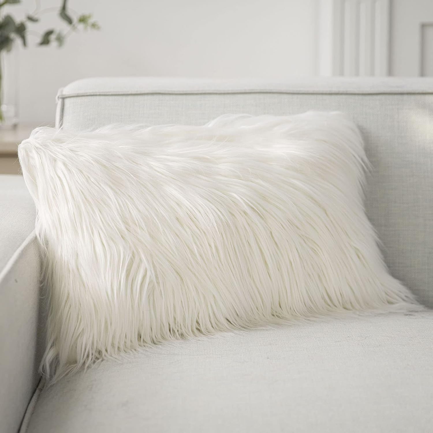 Phantoscope Faux Fur Solid Decorative Pillow Cover Fluffy