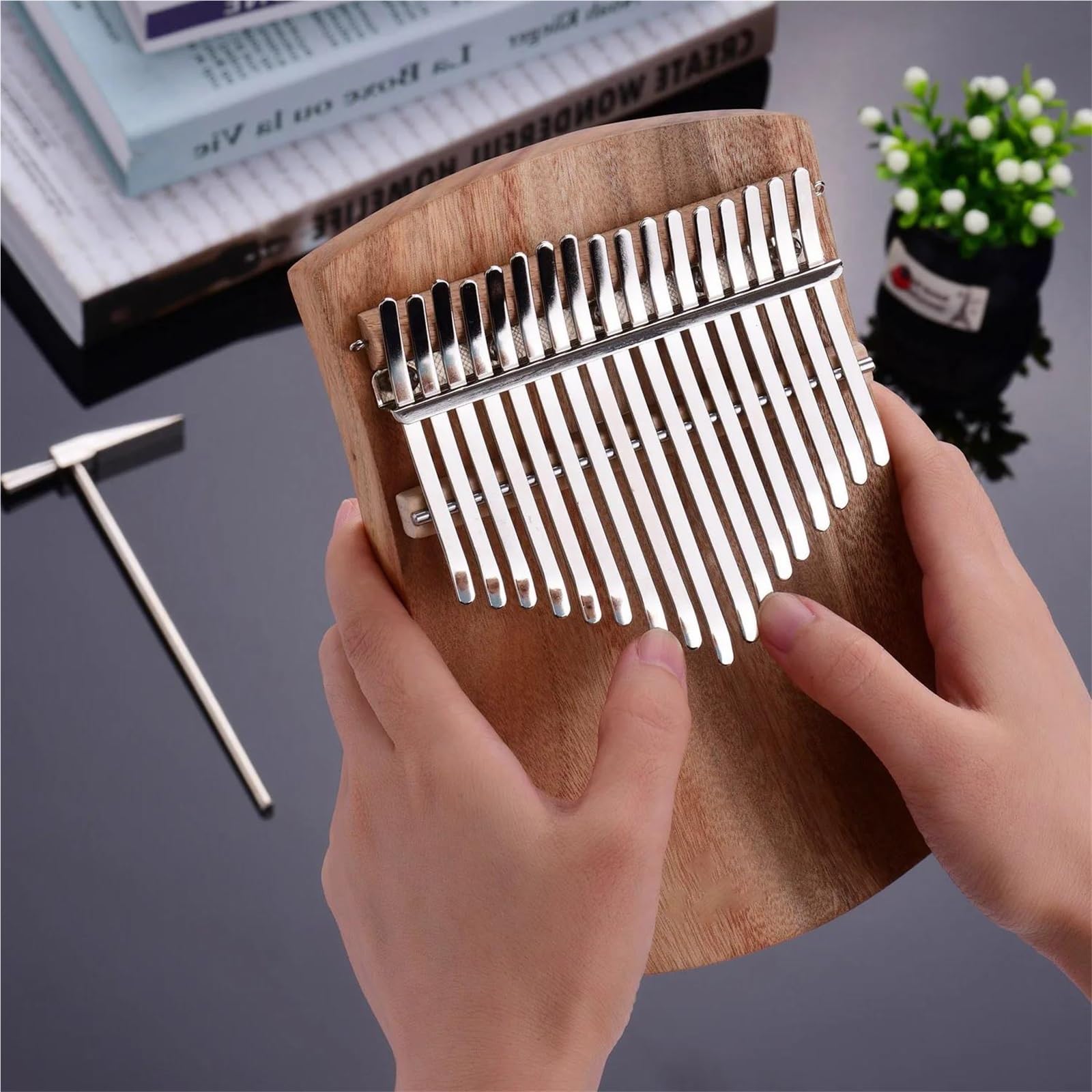 Kalimba Fortepian 17-klawiszowy Fortepian Kalimba Camphorwood C Tone Z Torbą Do Noszenia Książka Muzyczna Skala Muzyczna Naklejki Młotek Tuningowy
