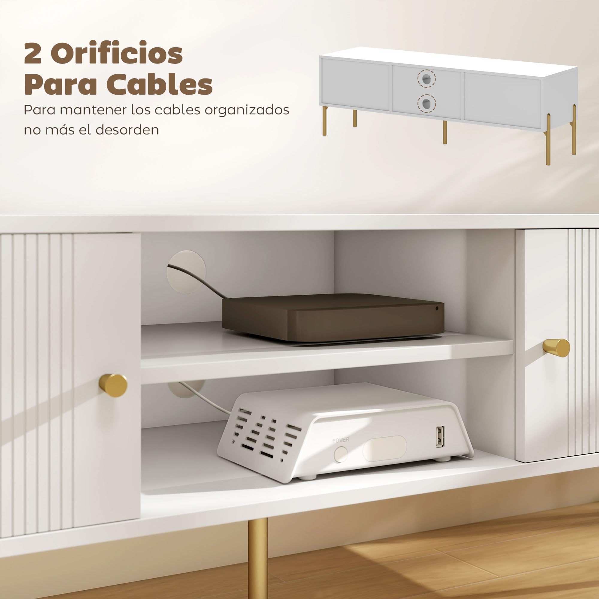 HOMCOM Mueble de TV Moderno de 2 Puertas, Mesa TV para Salón con 2 Estantes Abiertos Ajustables, Orificios Pasacables, Patas de Acero, para Televisión 65 Pulgadas, 140x38x45,9 cm, Blanco