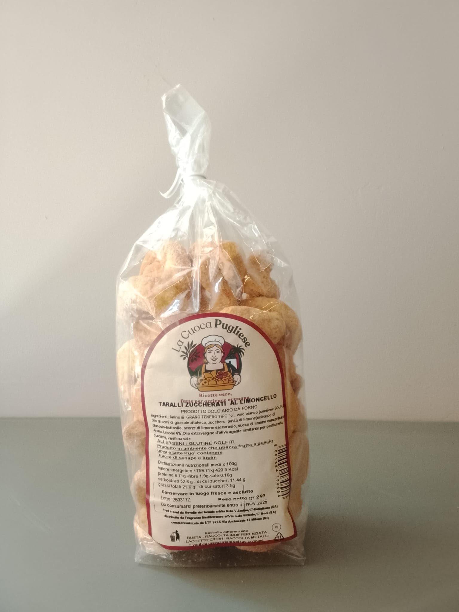 La Cuoca Pugliese - Tarallini Zuccherati al Limoncello, dolci artigianali pugliesi, snack dolce da forno al gusto limoncello, confezione da 10 x 250 g, specialità pugliese