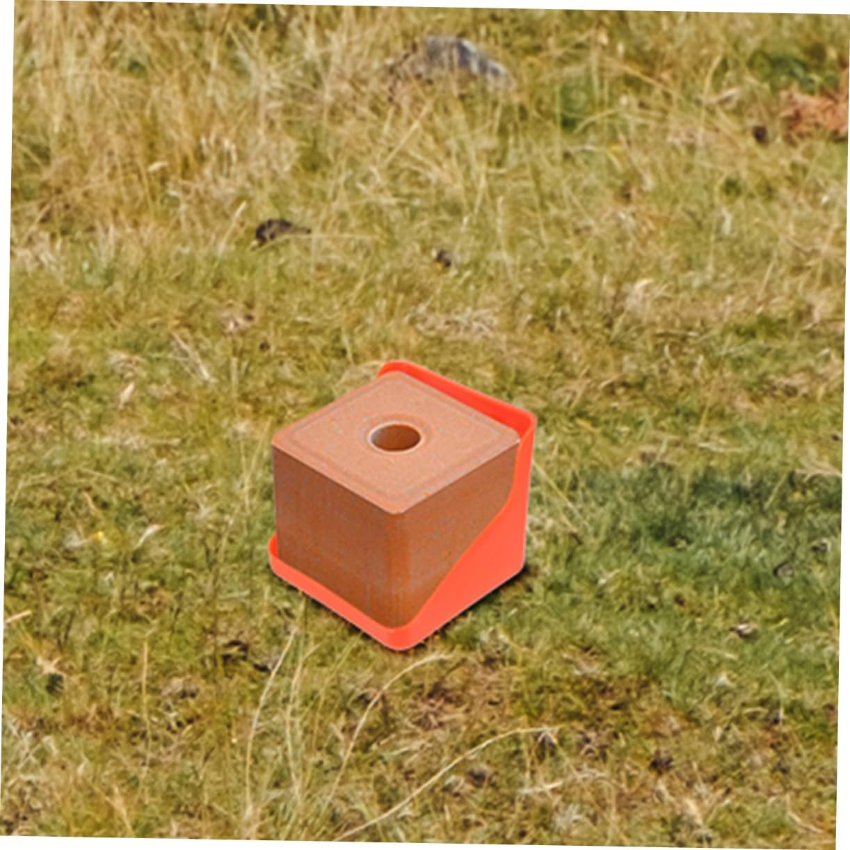 3Pcs Livestock Salt Block Holder Durable Licking Tray for Cattle Sheep Multi Use Salt Brick Feeding Box Easy to Clean and Assemble Convenient Feeding