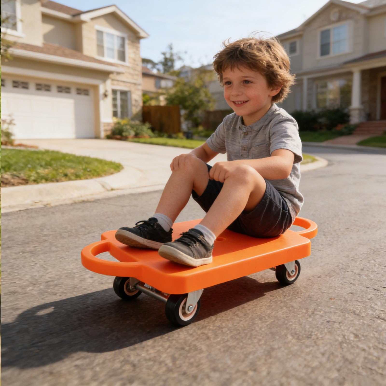 ERINGOGO Sitzendes Kinder-Scooterboard, sensorisches Trainingsbrett mit Kunststoffrädern und -griff für drinnen und draußen zur Förderung der motorischen Fähigkeiten, Orange